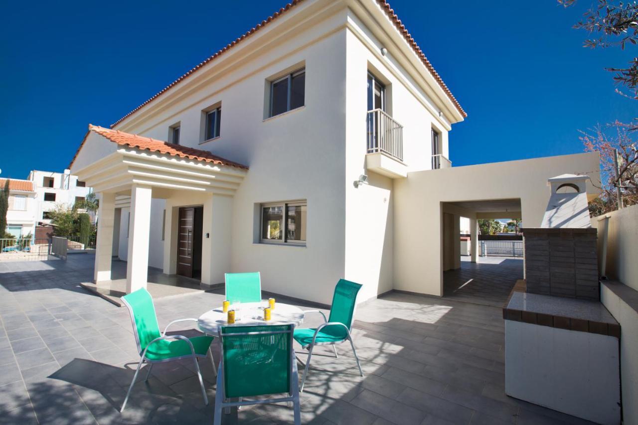 Villa Dv1 *