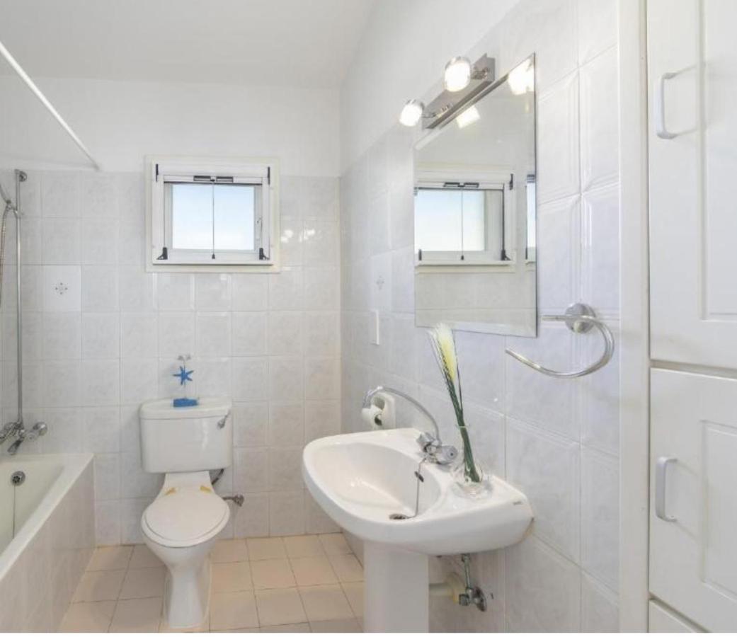 Fig Tree Bay With Sea View &jacuzzi Villa Protaras