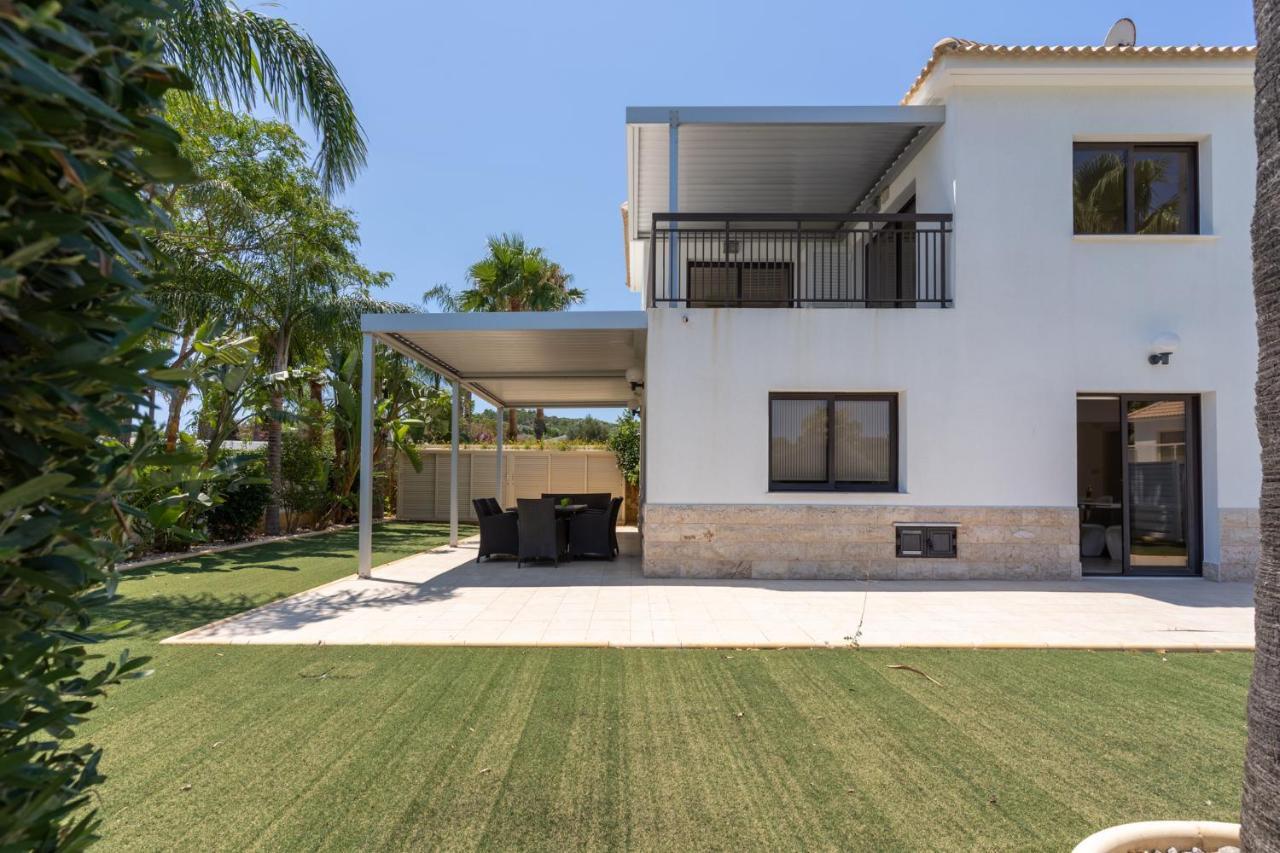 Lime 3-bedroom In *