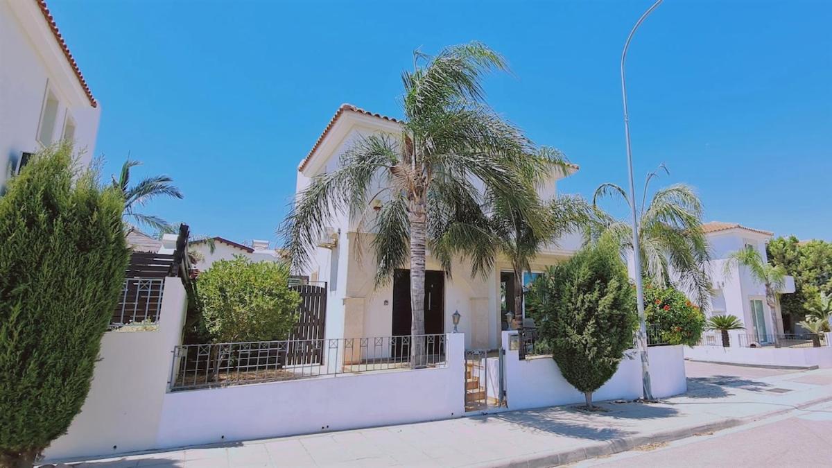 Sunny Bay Villa *