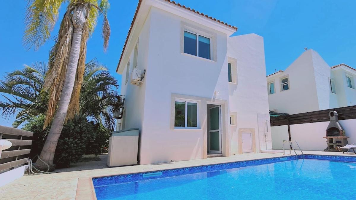 Sunny Bay Villa