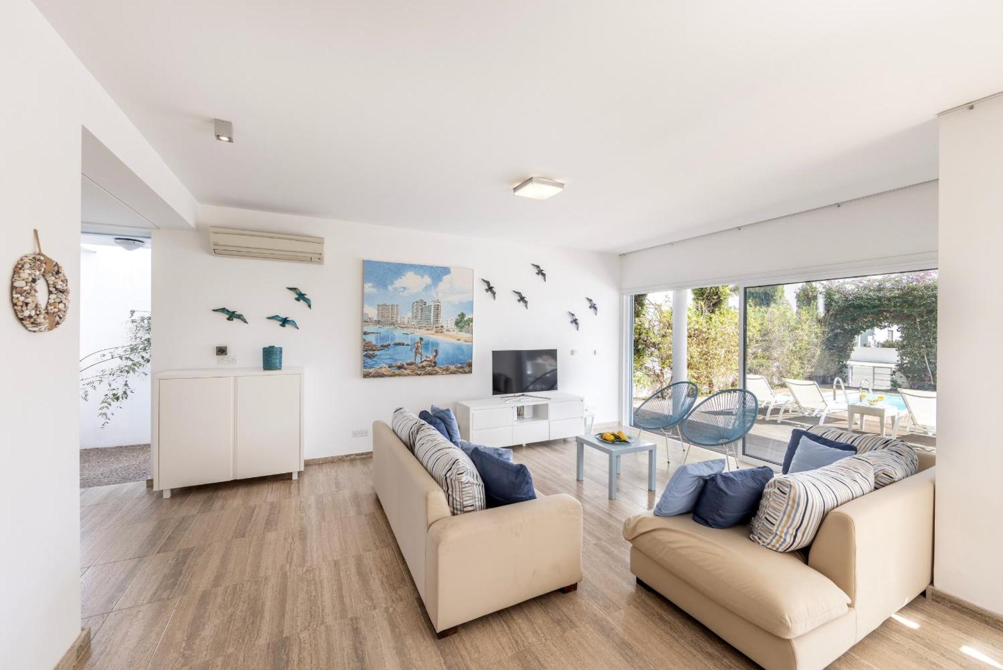 Nausica Blue Seaside Villa *