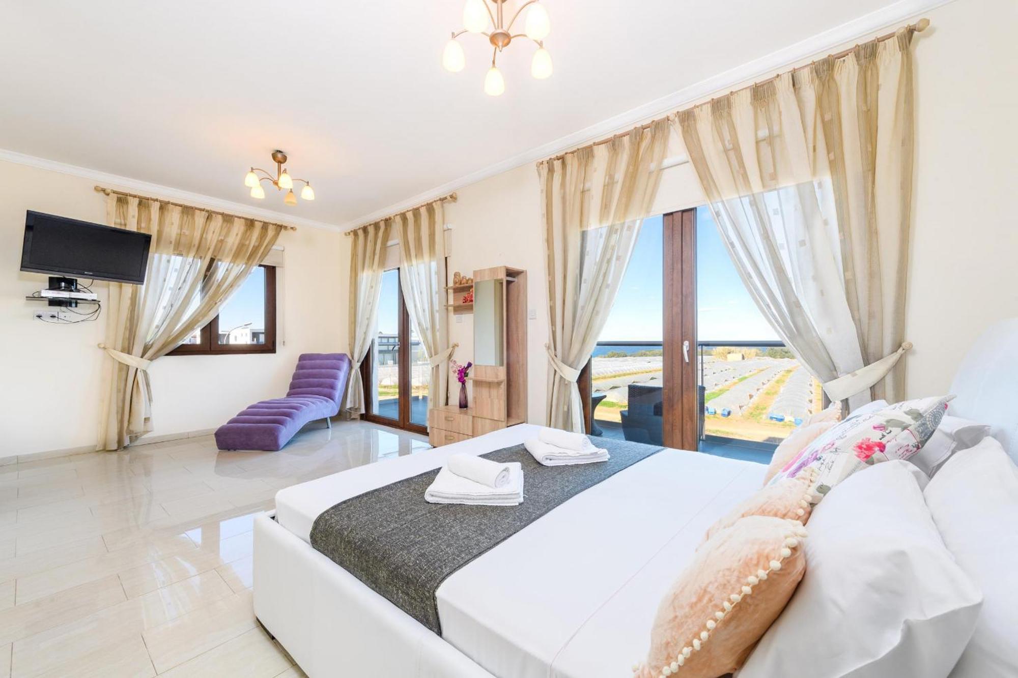 Hanns Villa Protaras