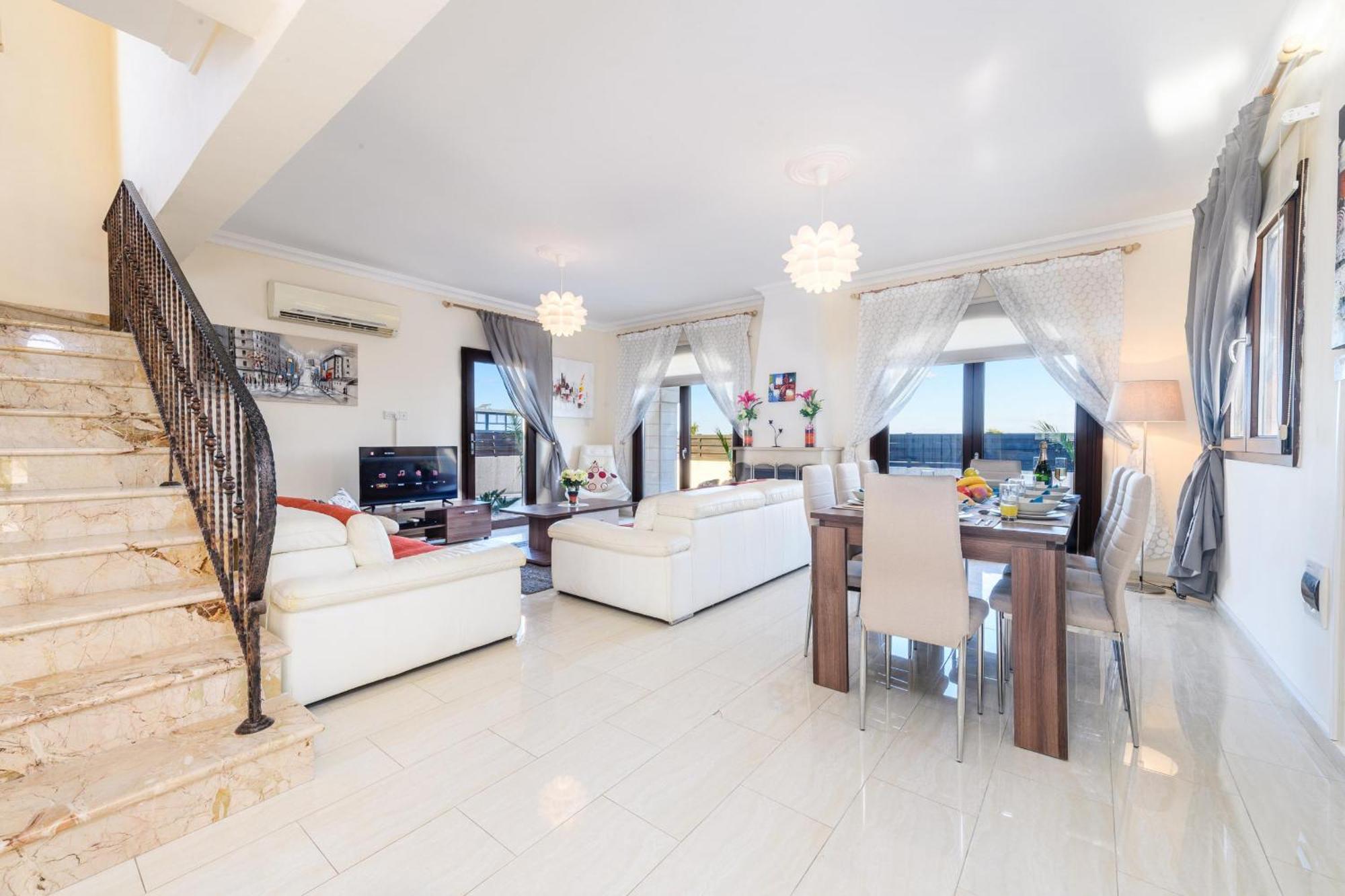 Hanns Villa Protaras