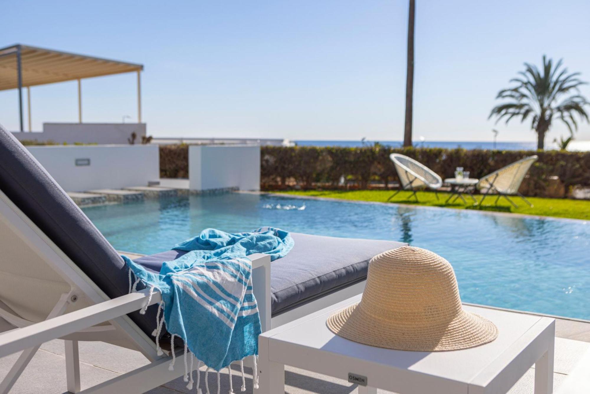 Elaia Luxury Seafront