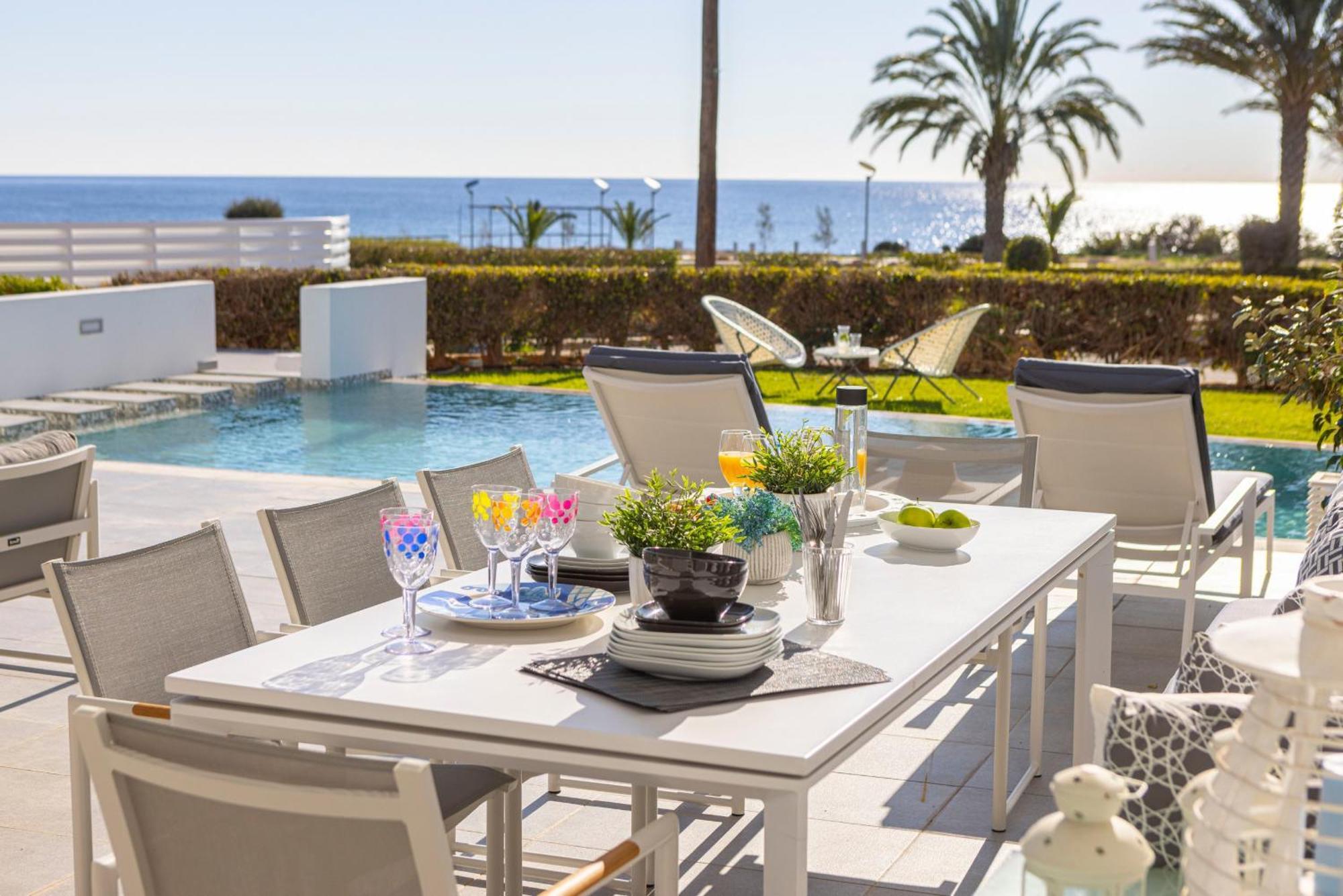 Elaia Luxury Seafront *
