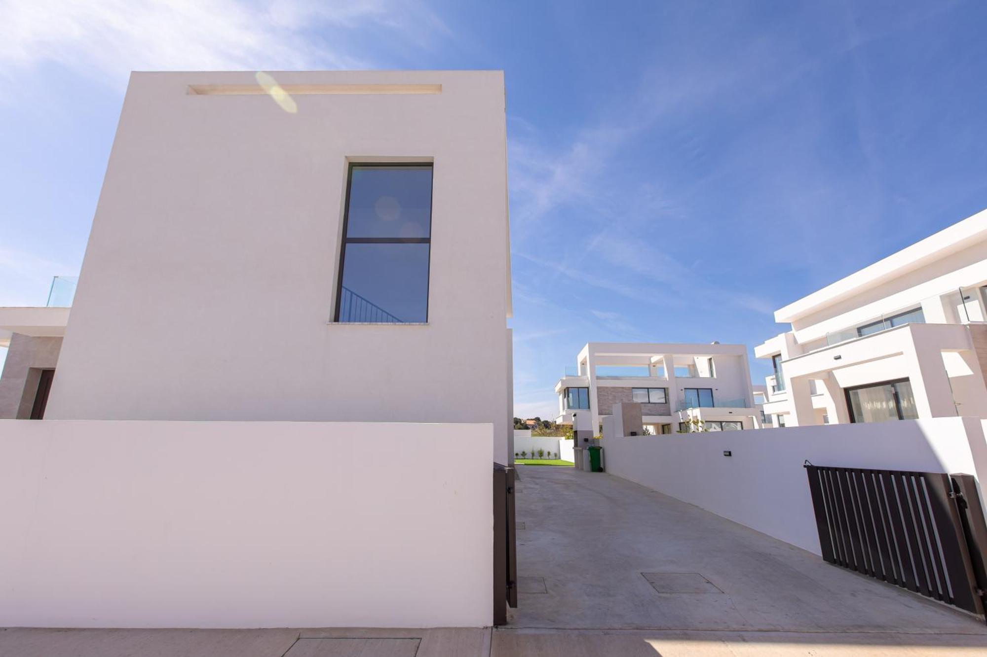 Nelia Panorama