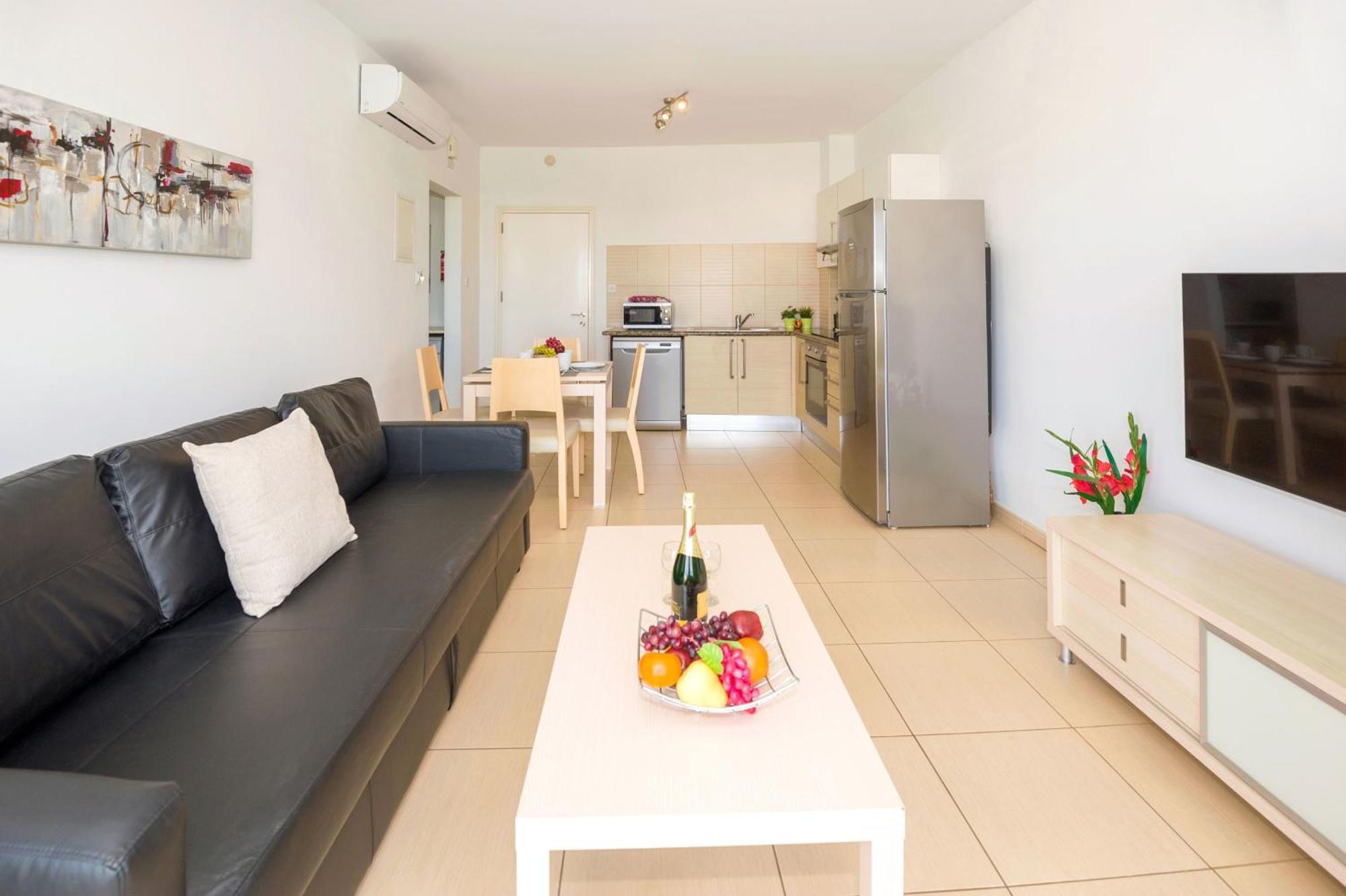 Austin - Coralli Beachfront Holiday home *