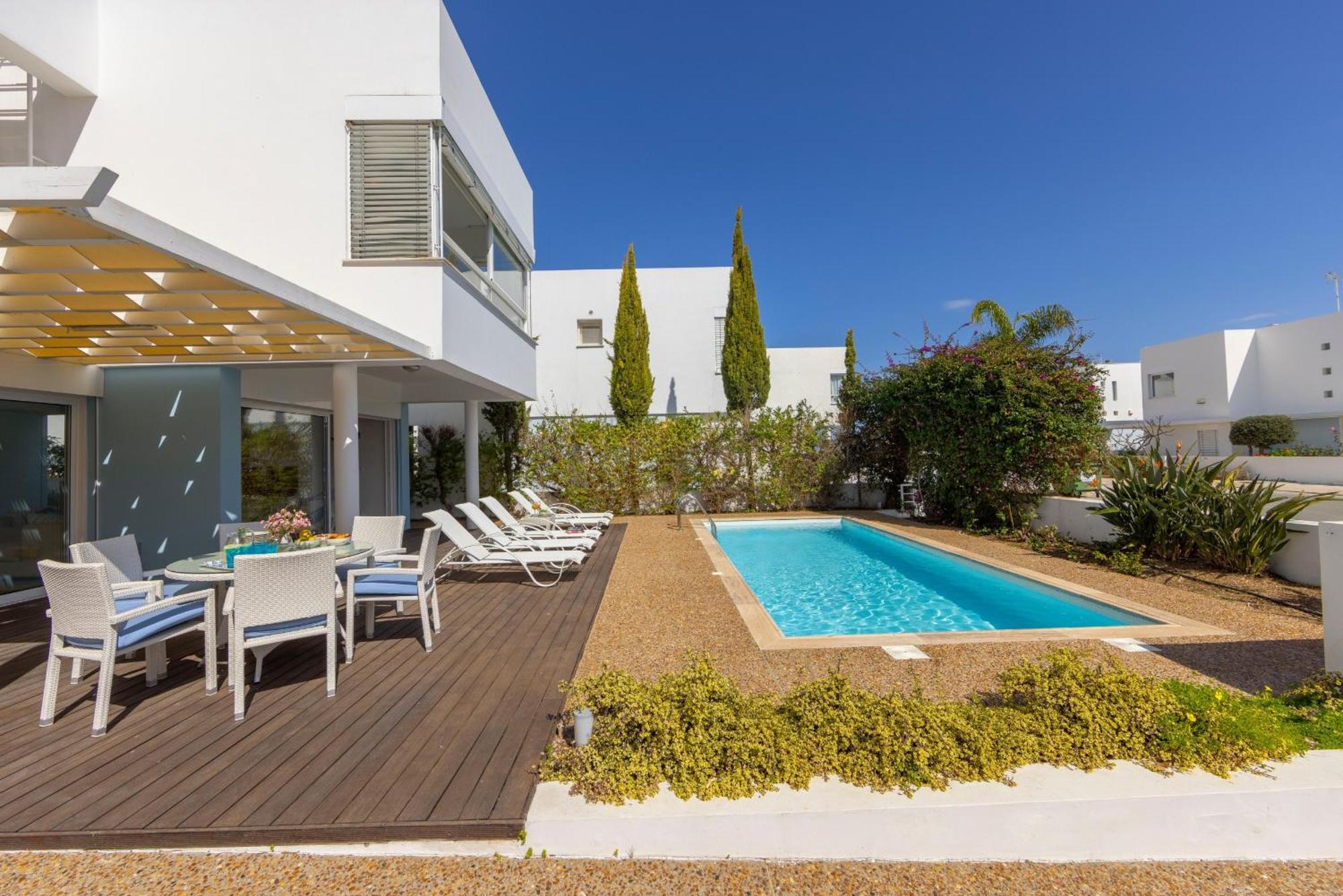 Nausica Blue Seaside Villa Protaras