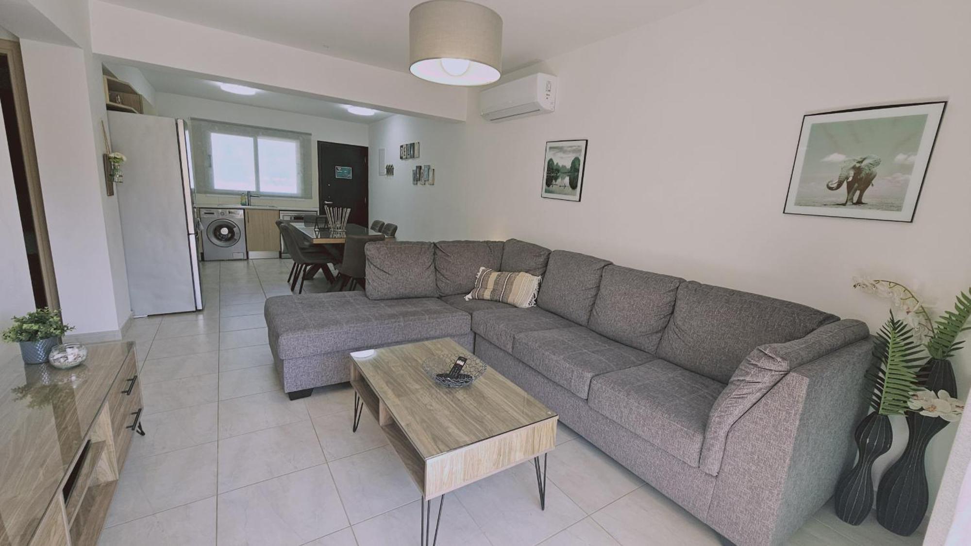 Dafni Apartment *