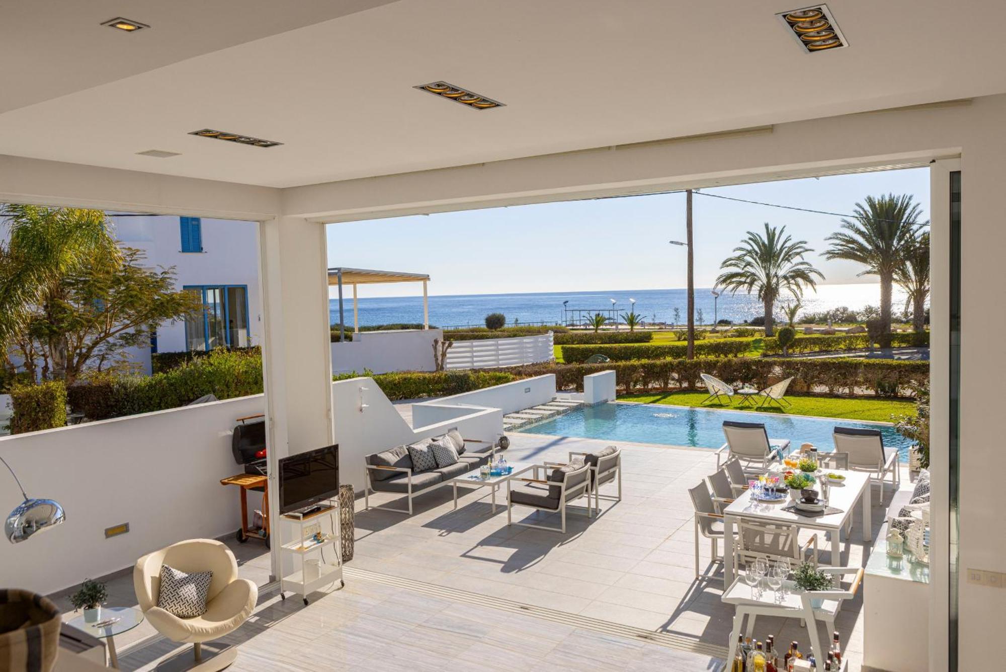 Elaia Luxury Seafront Villa