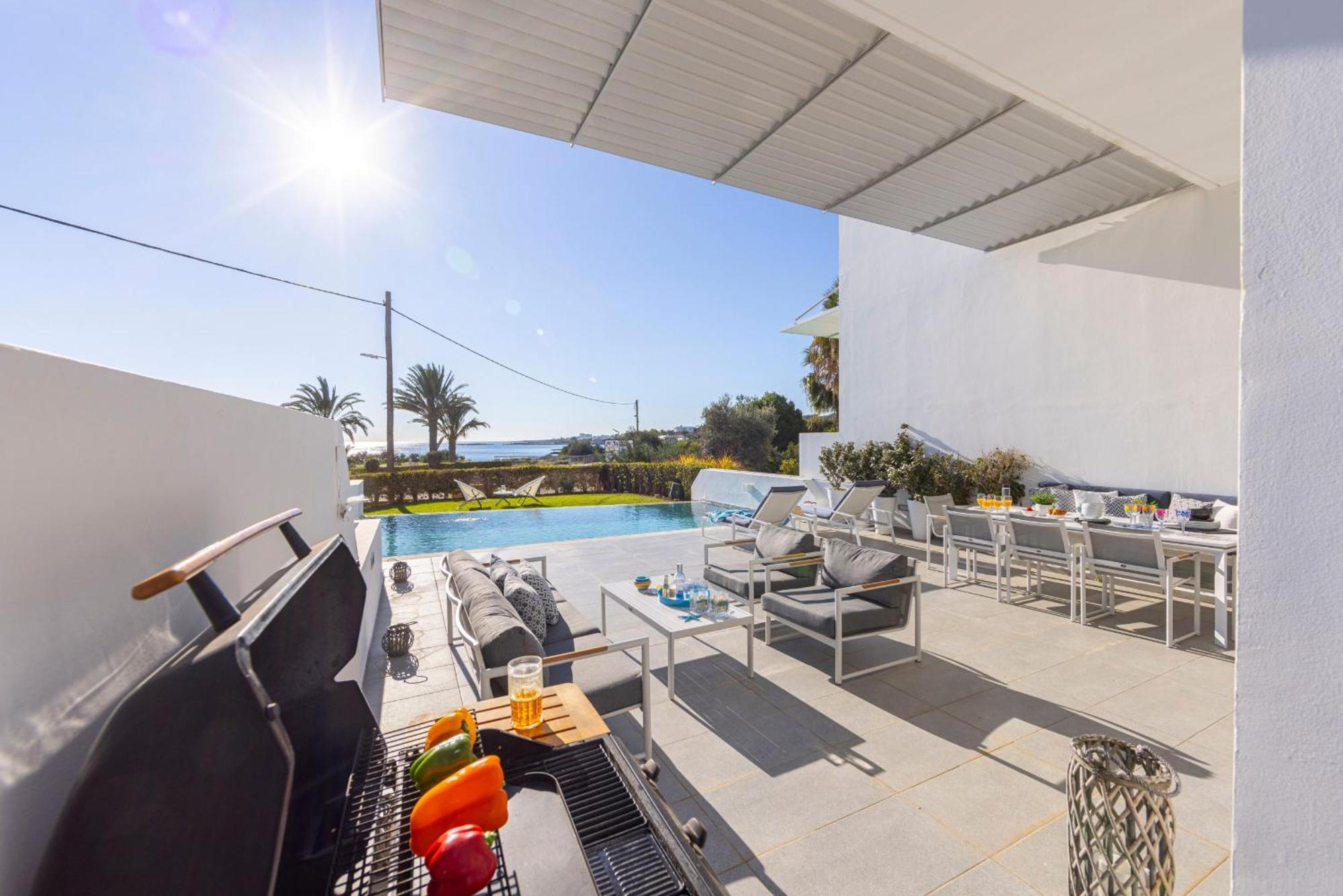 Elaia Luxury Seafront
