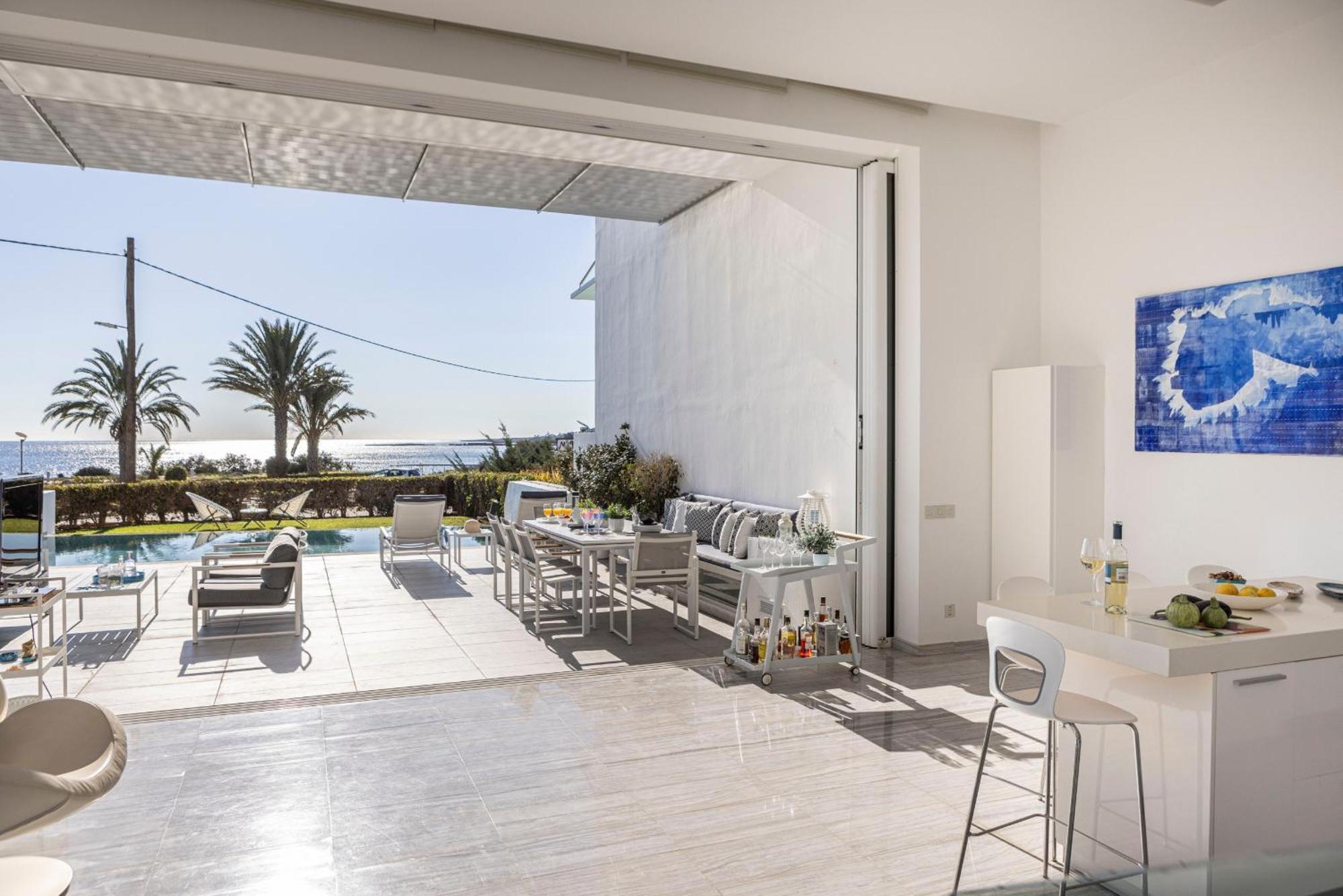 Elaia Luxury Seafront Villa Protaras