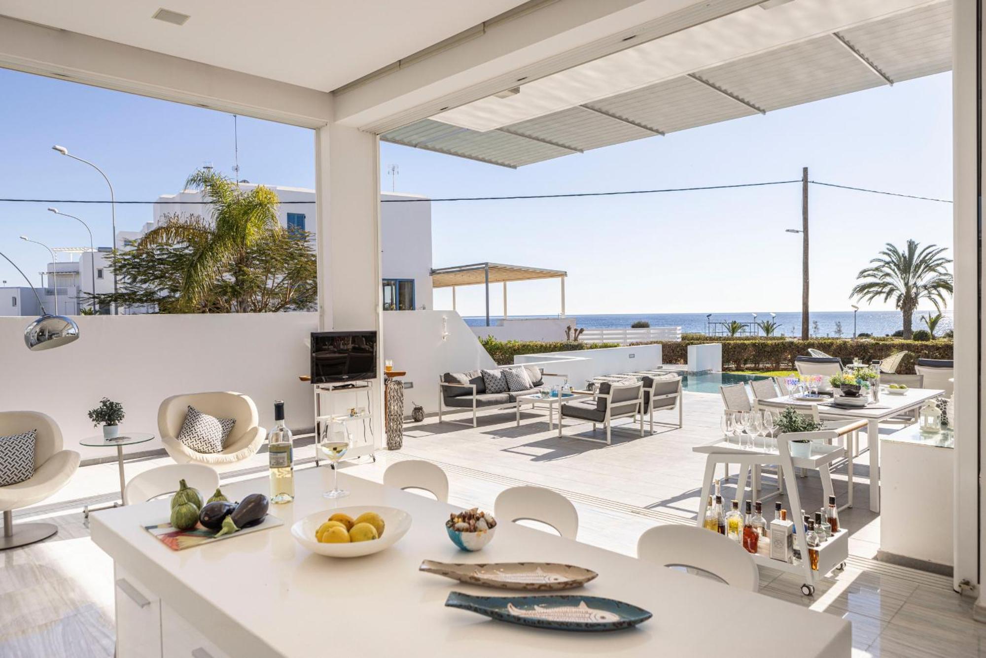 Elaia Luxury Seafront Villa