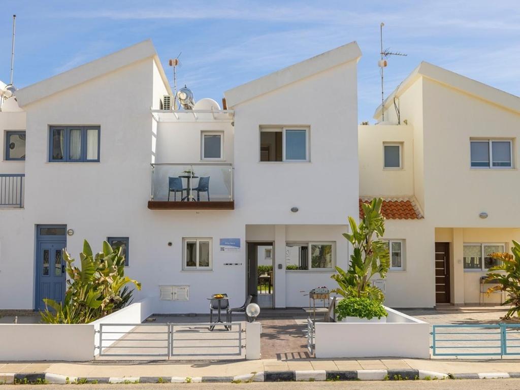 Villa Nora Protaras