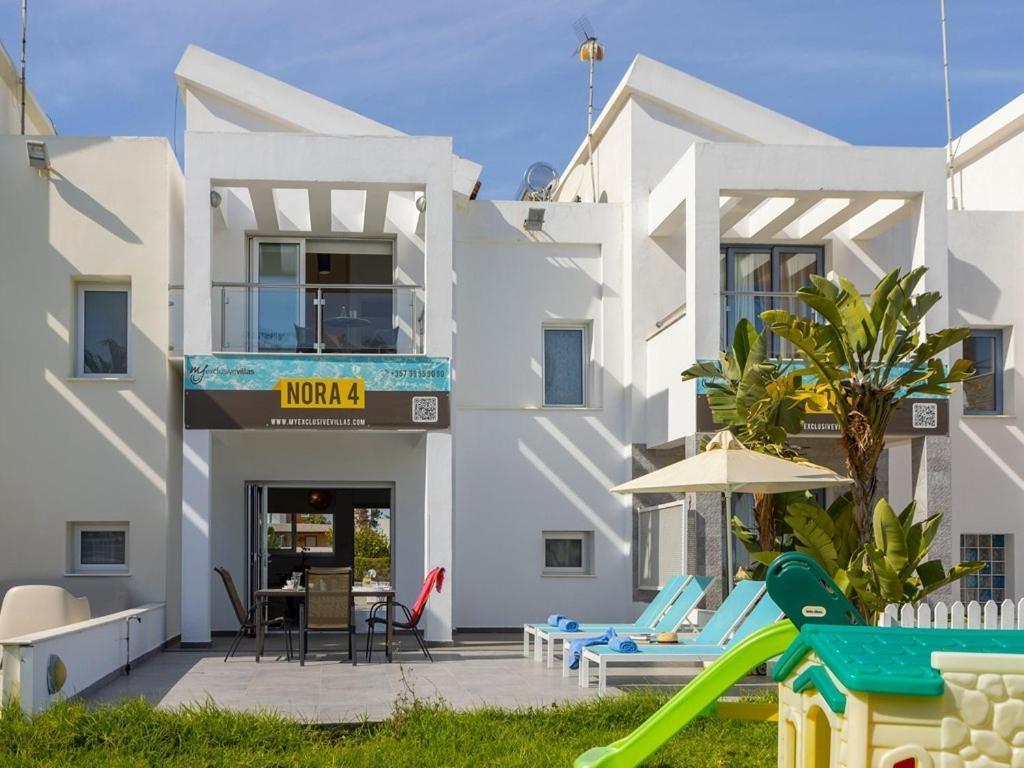 Villa Nora Protaras