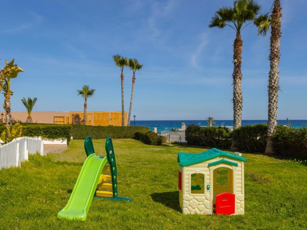 Villa Nora Protaras