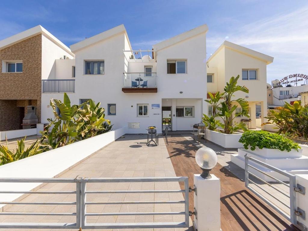 Nora Villa Protaras