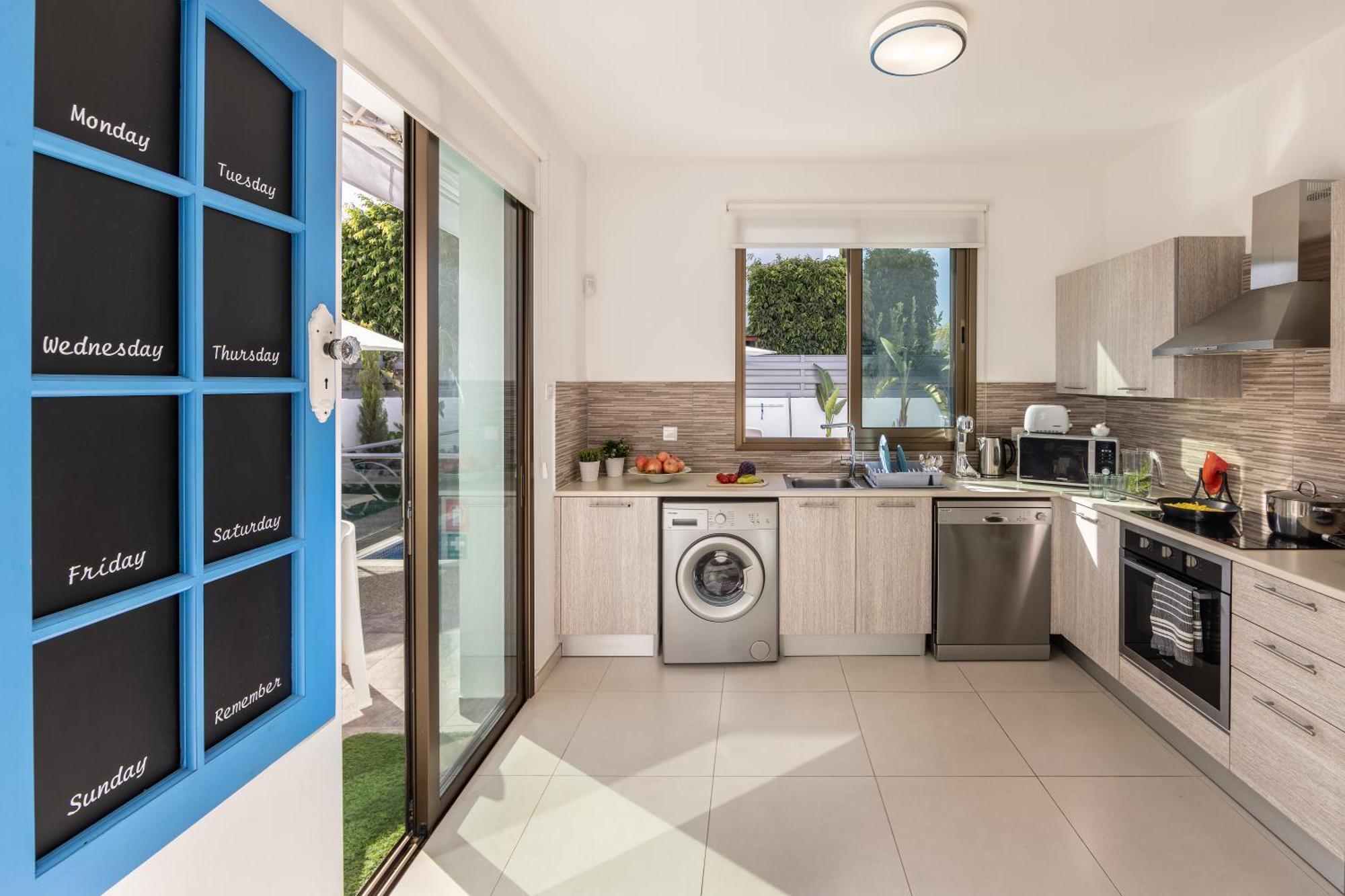 Accomoteleia Blue * Protaras