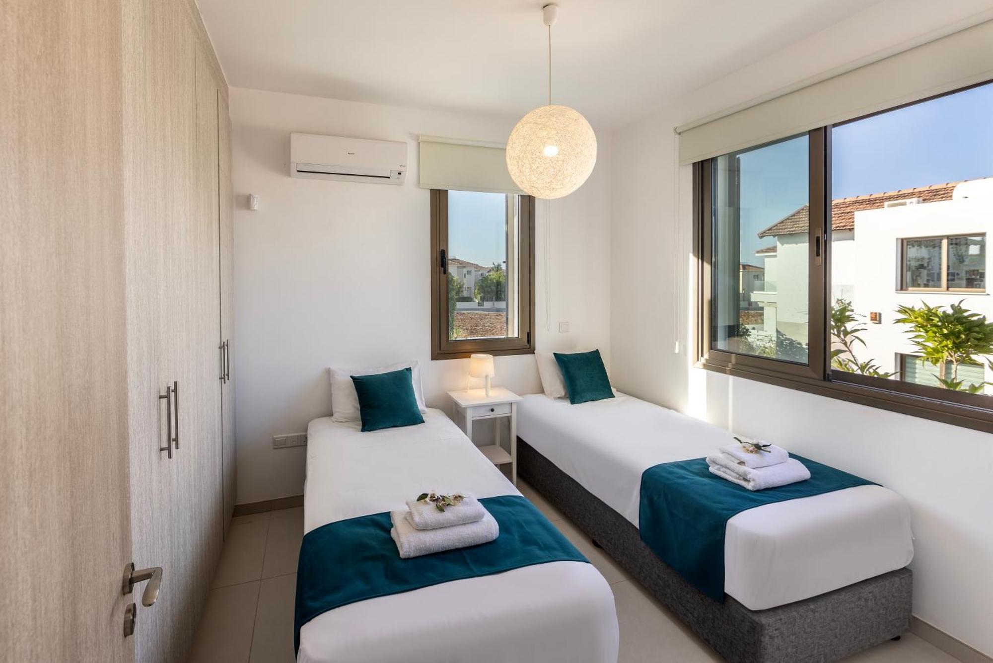 Accomoteleia Blue * Protaras