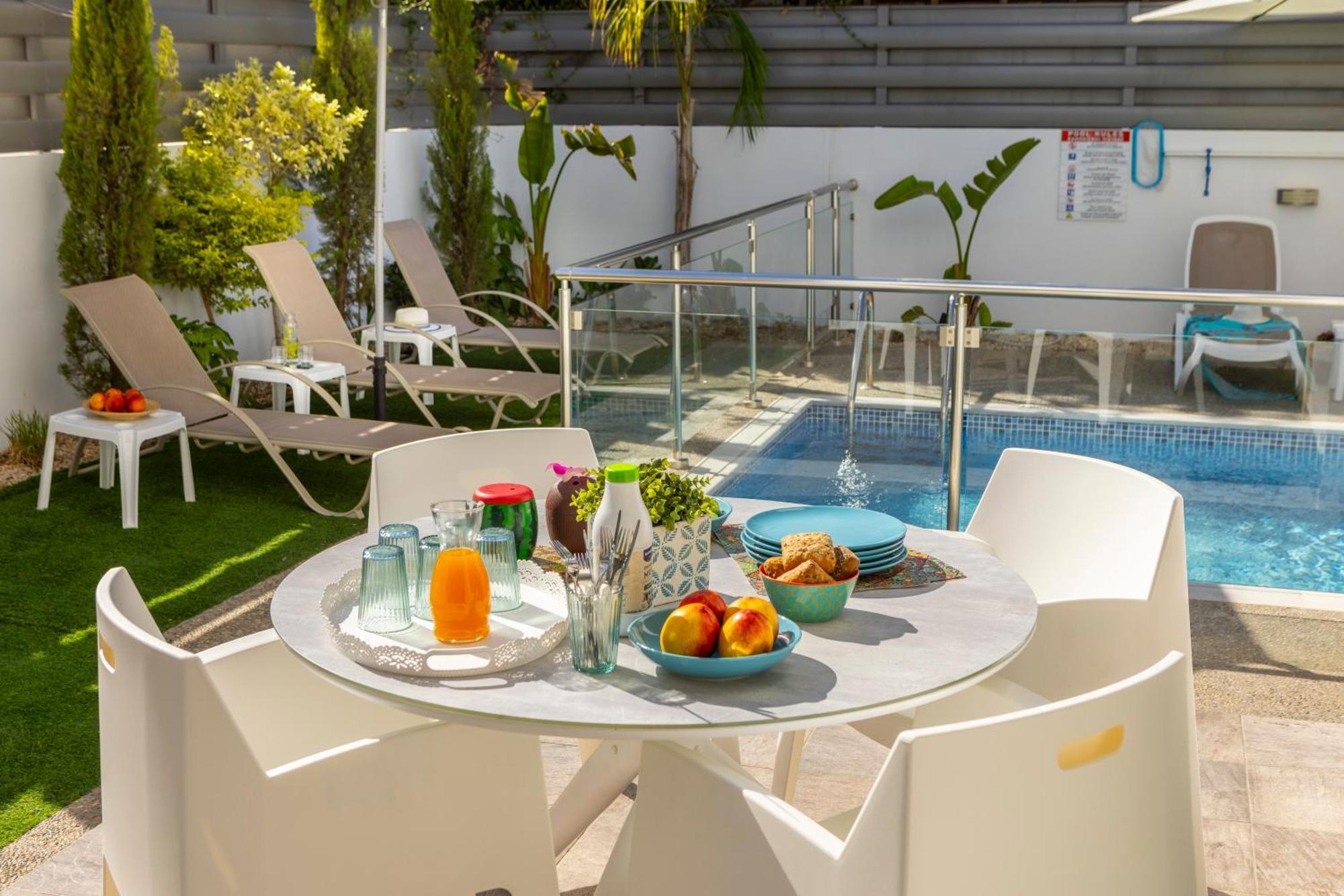 Accomoteleia Blue Holiday home