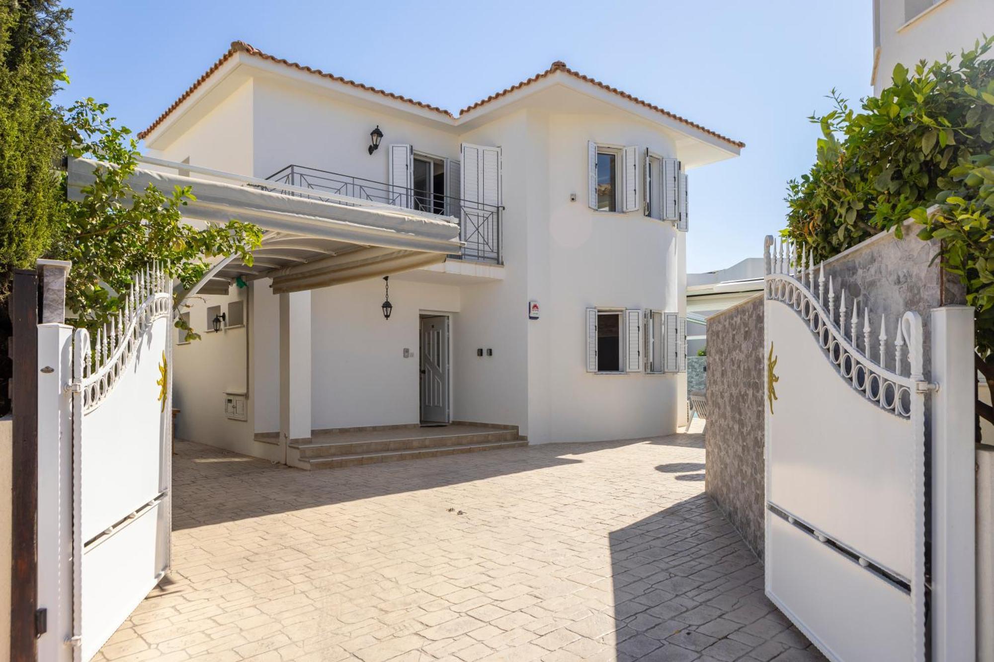 Villa Accomoteleia Crystal Lagoon Protaras