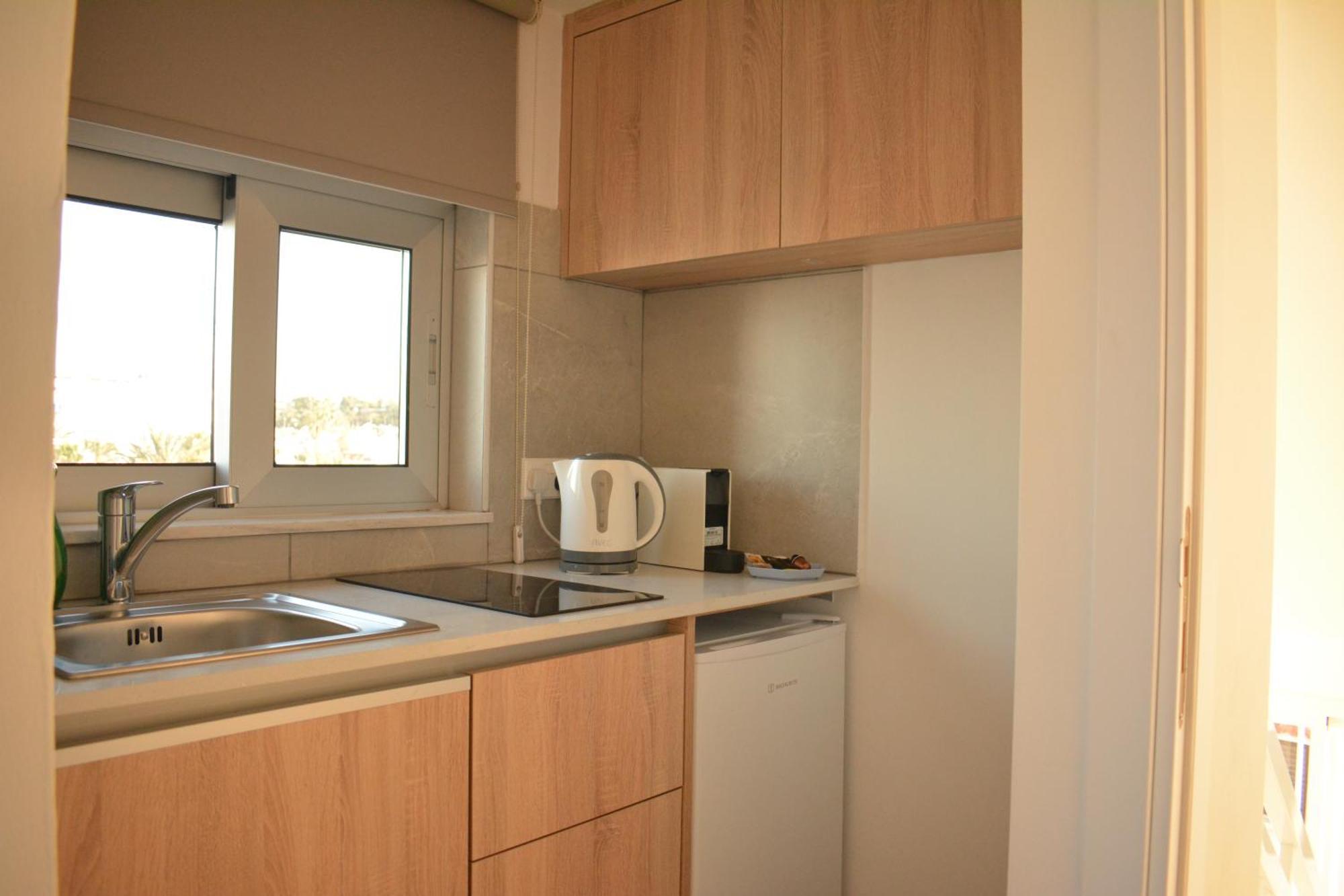 Bay Apartment *