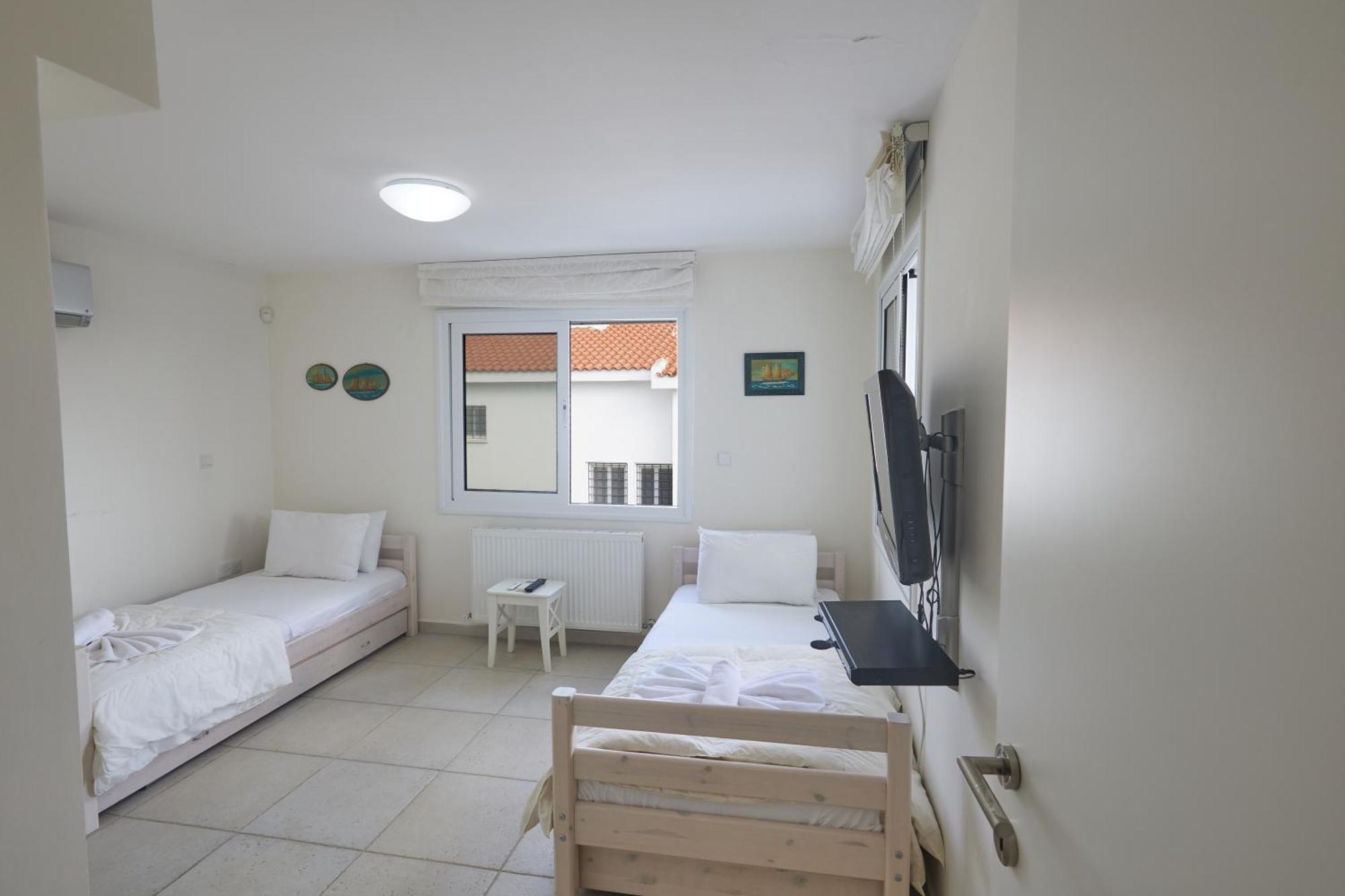 Serifos 7 - 100 Meters From Malama * Protaras
