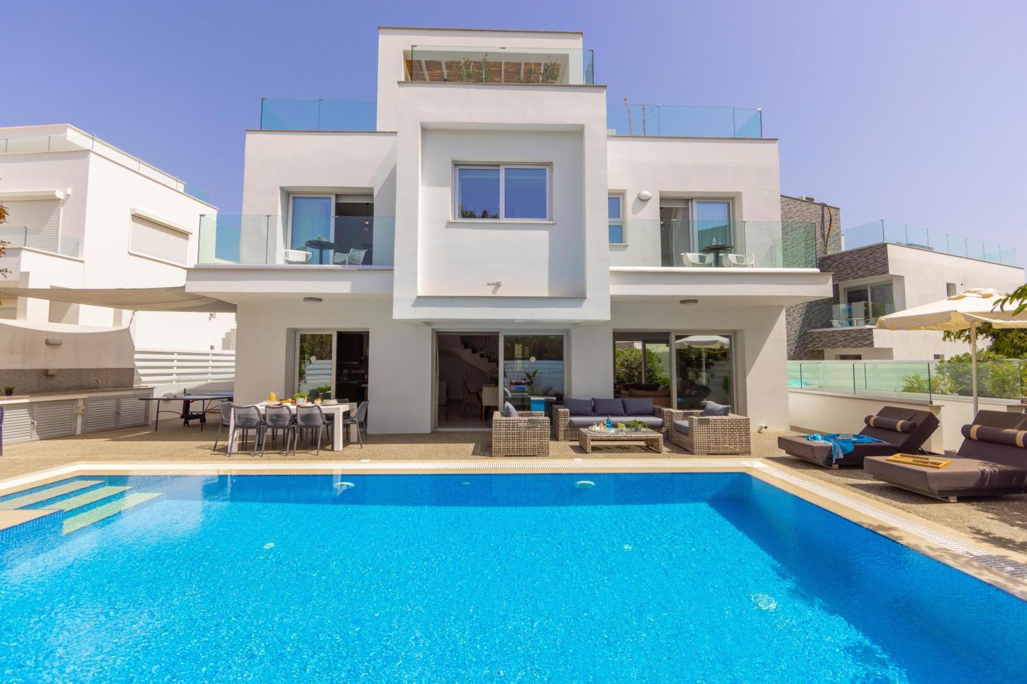 Villa Fig Tree Bay Residences 3 *