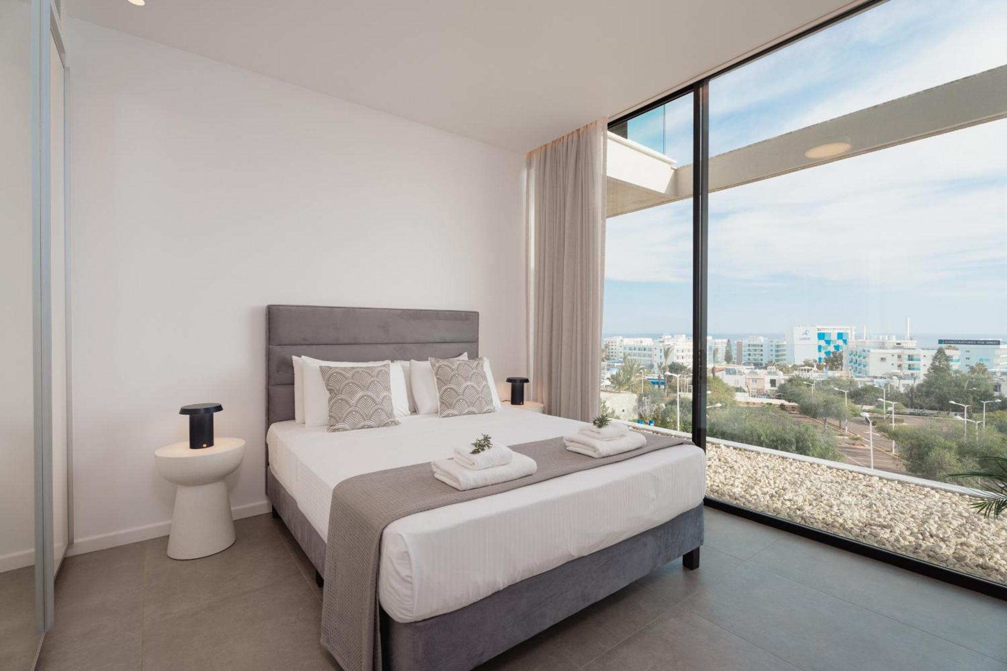Eden Seaview Apartment Protaras