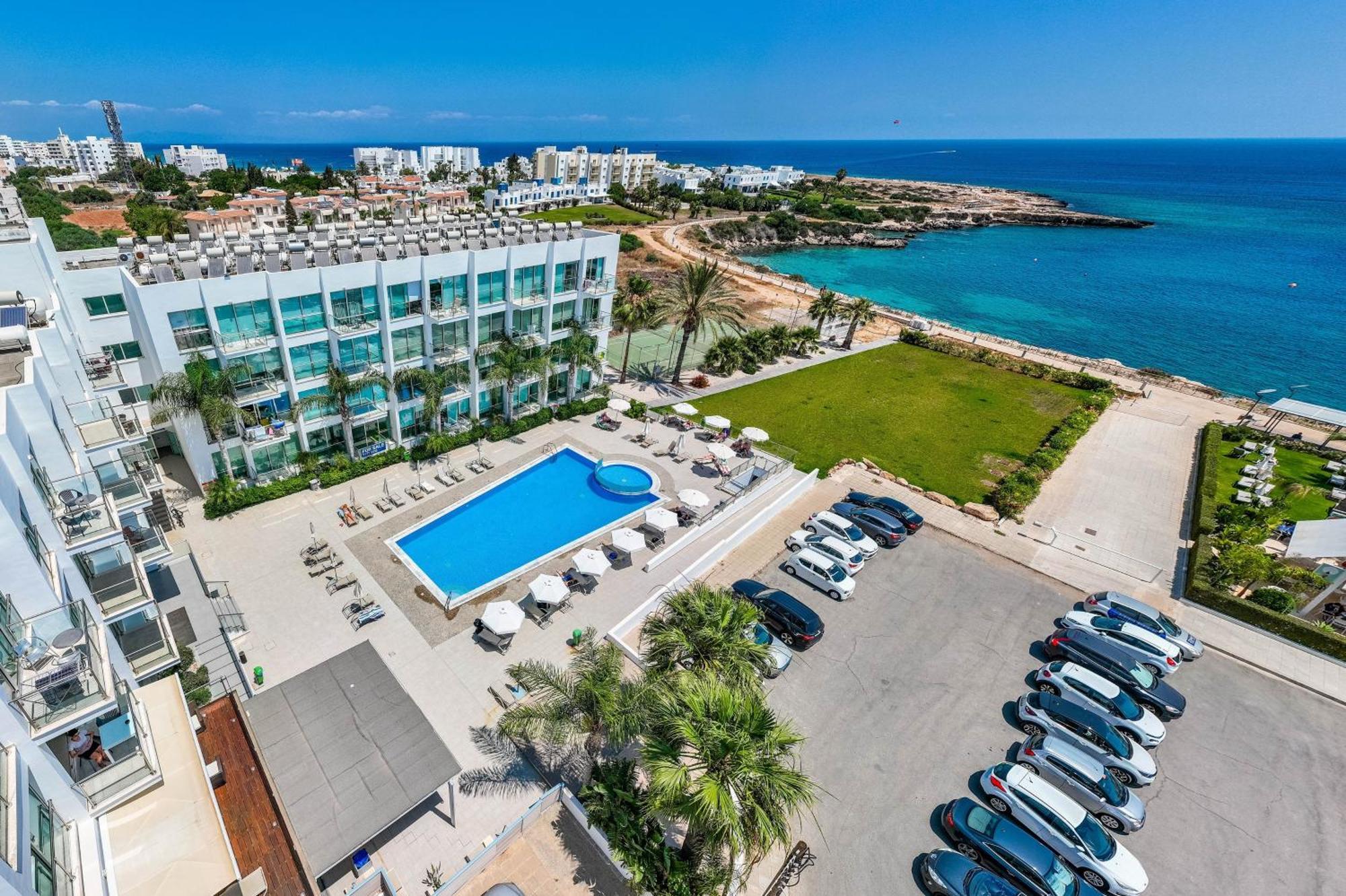 Niovi - Coralli Beachfront Holiday home