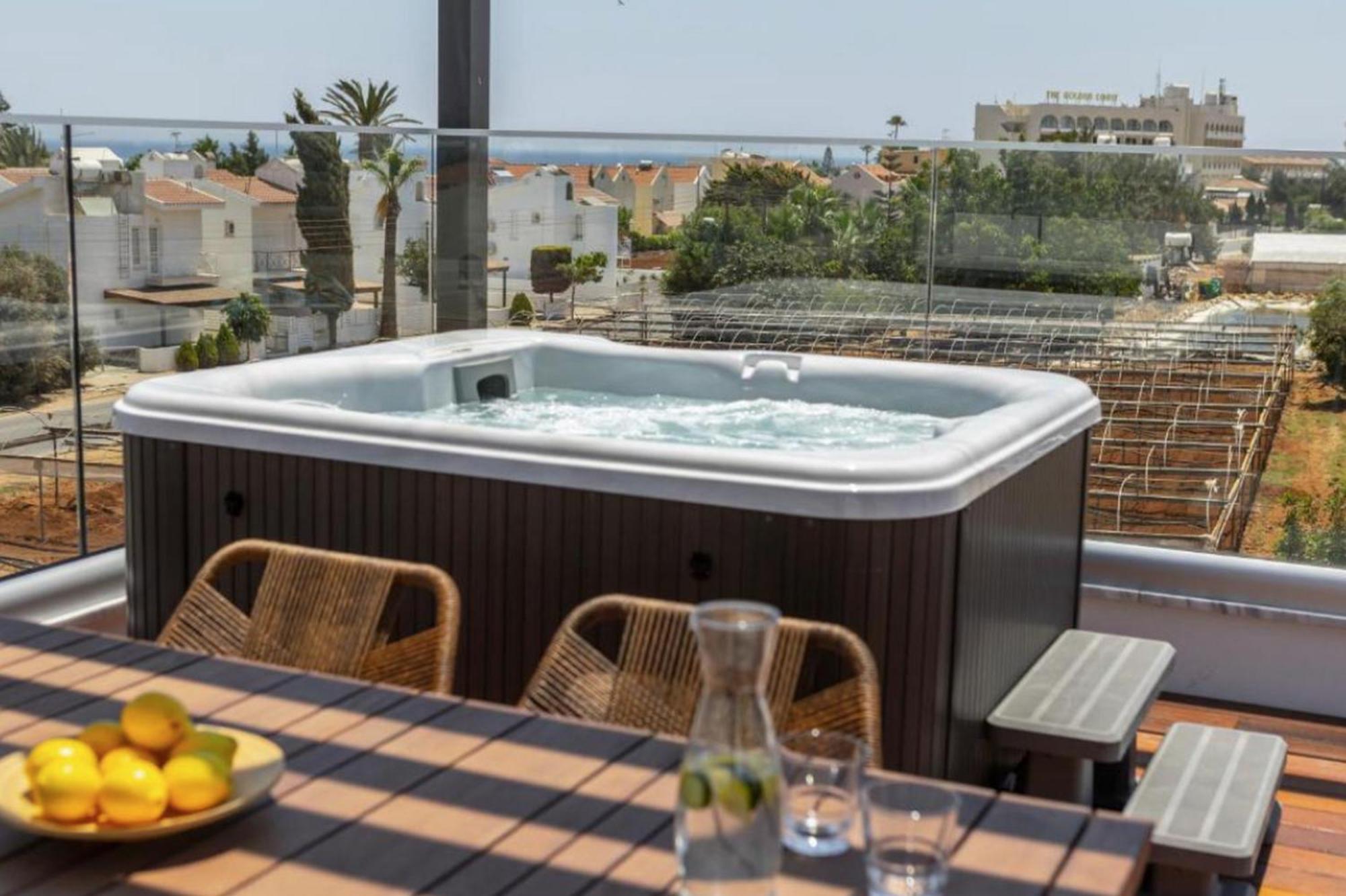 Lclmg Gold Villa Protaras Three-Bedroom Villa With Private Pool Portaras