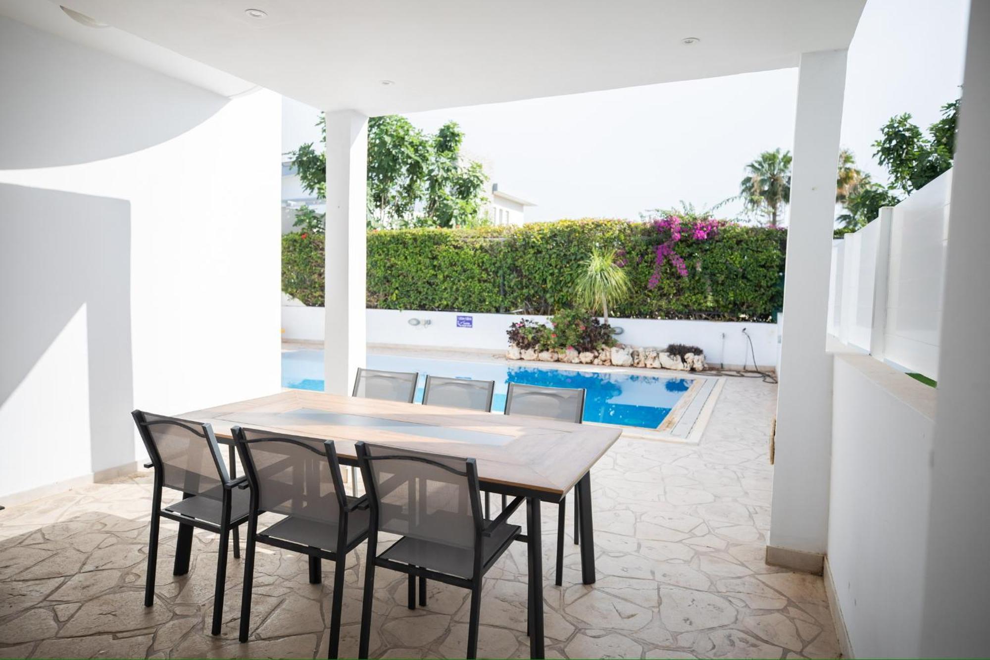 Amalthea Villa *