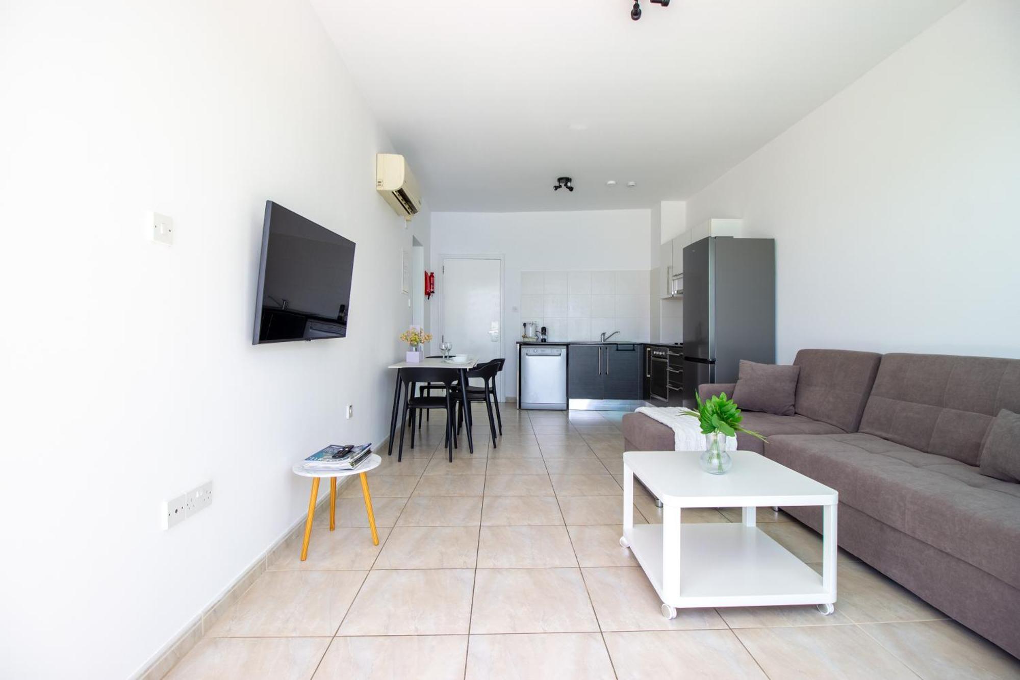 Prime Seafront Apartment *