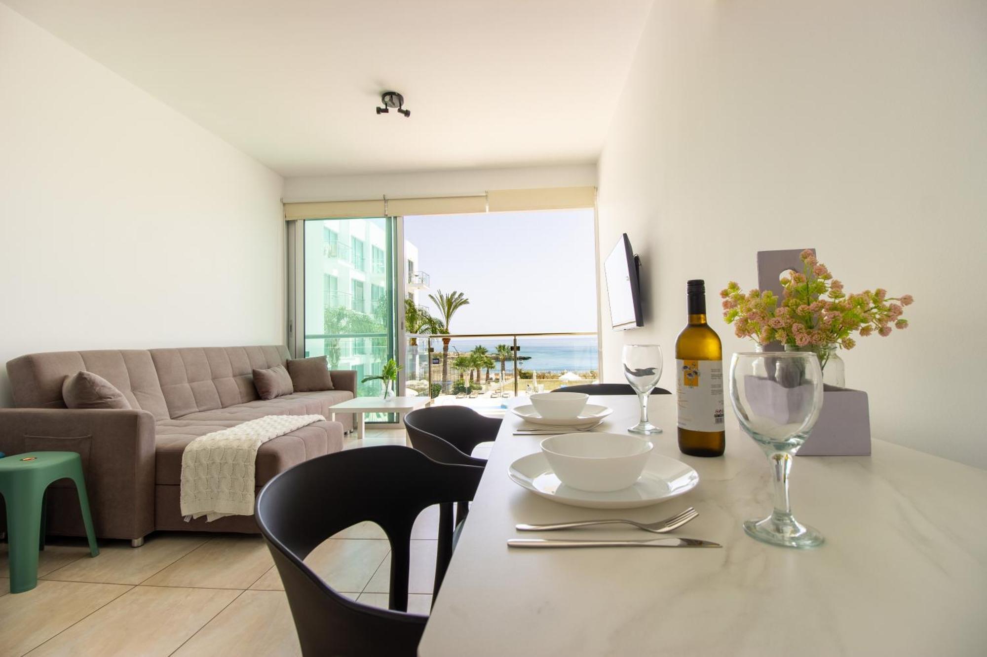 Apartment Prime Seafront *