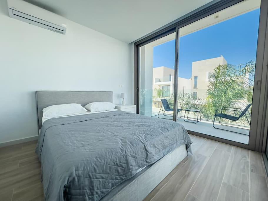 Azure Breeze - Roof Garden & Sea Views Protaras