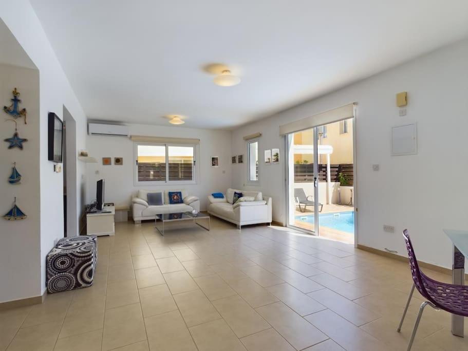 Pernera Beachside Haven * Protaras
