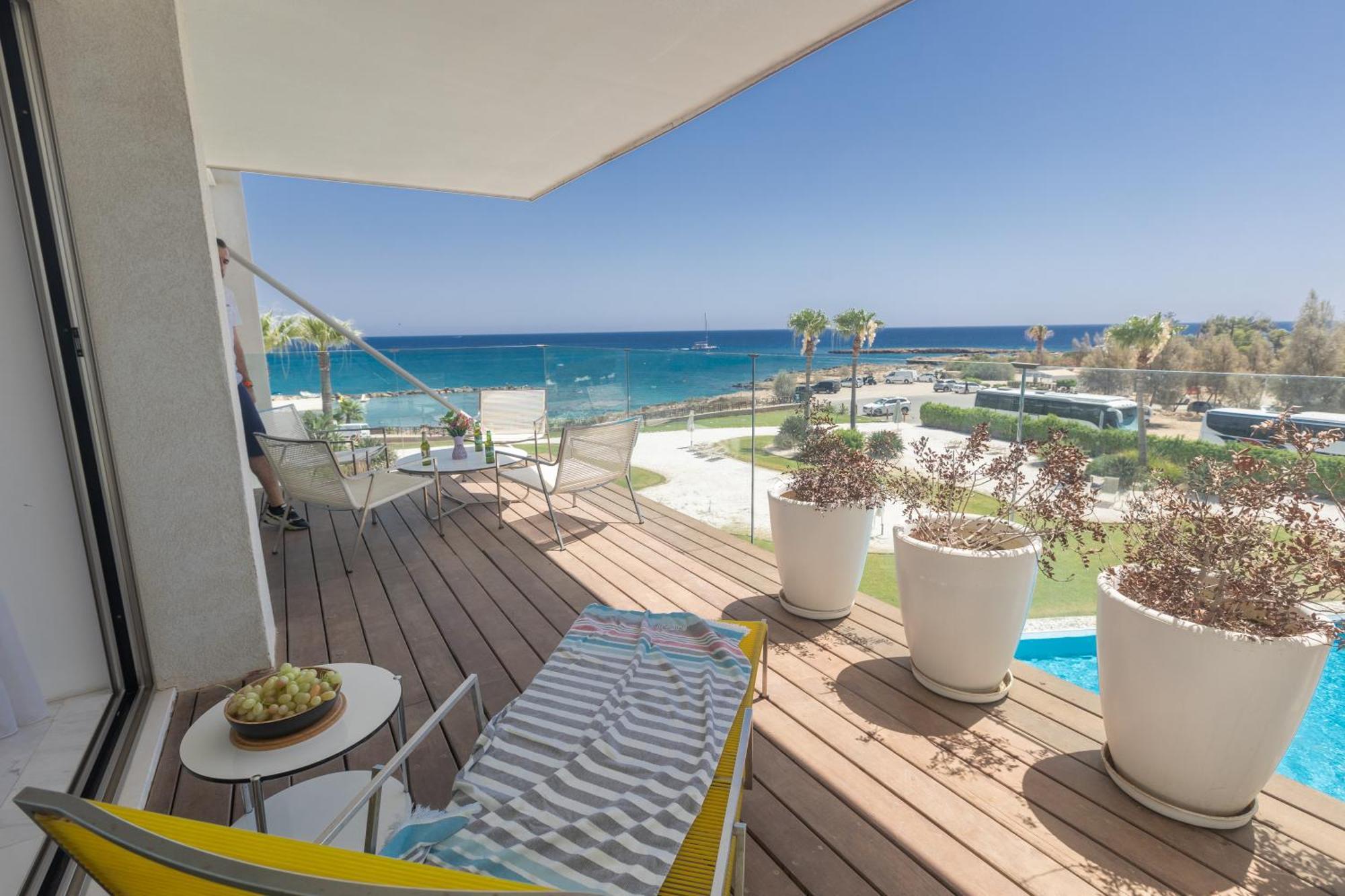 Thalassa Luxury Apartment