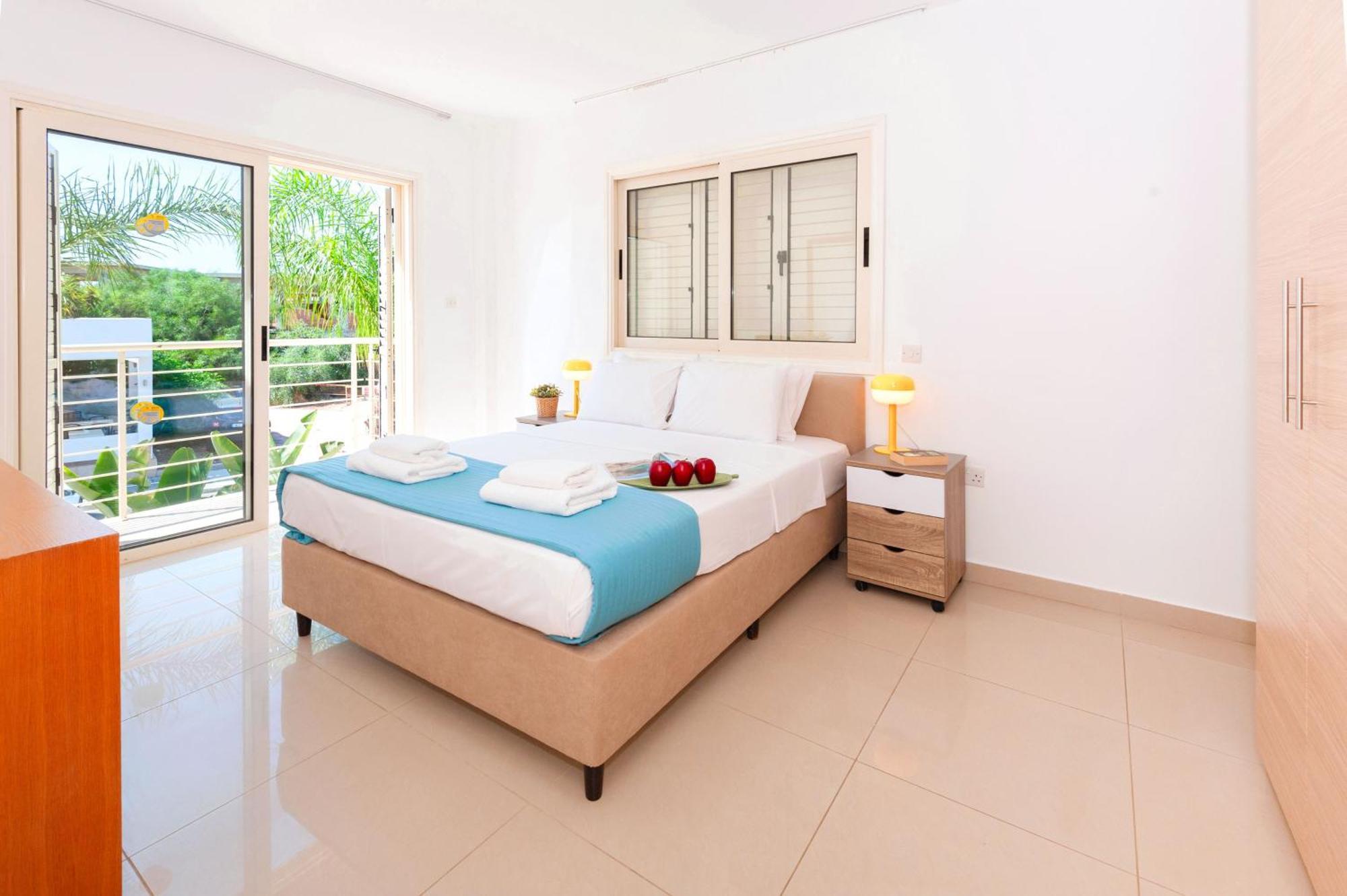 Holiday home Anemona - 100m From Pernera *