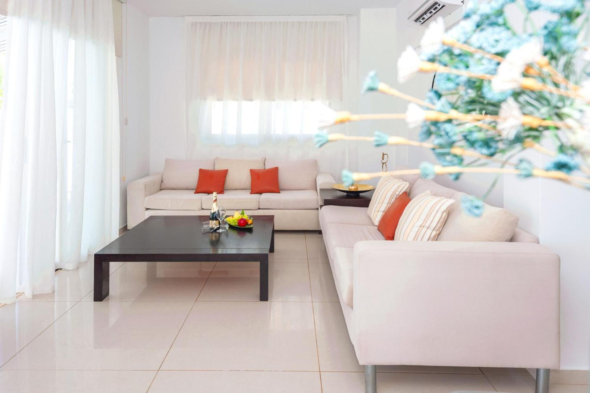Holiday home Anemona - 100m From Pernera *