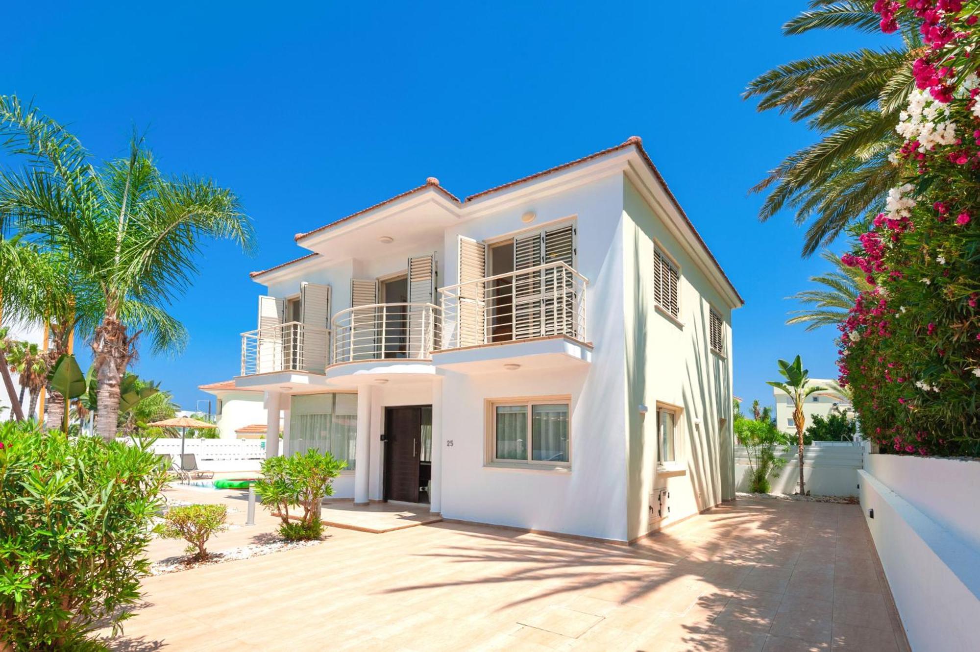 Holiday home Anemona - 100m From Pernera