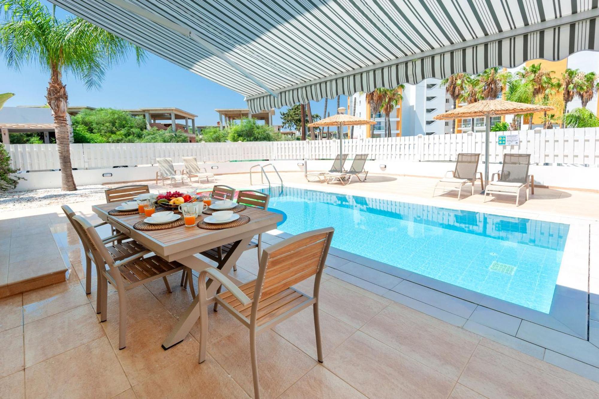 Anemona - 100m From Pernera Holiday home