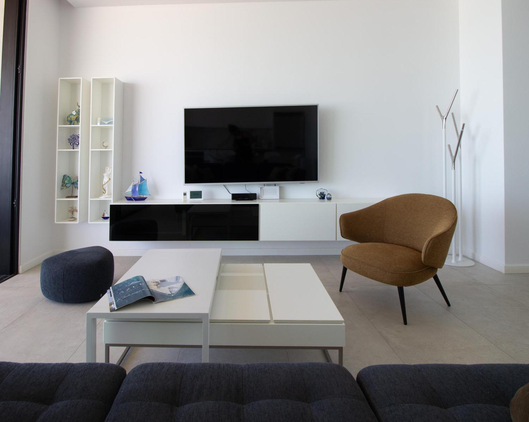 Apartment Luxury 4-bed With Sea-views *