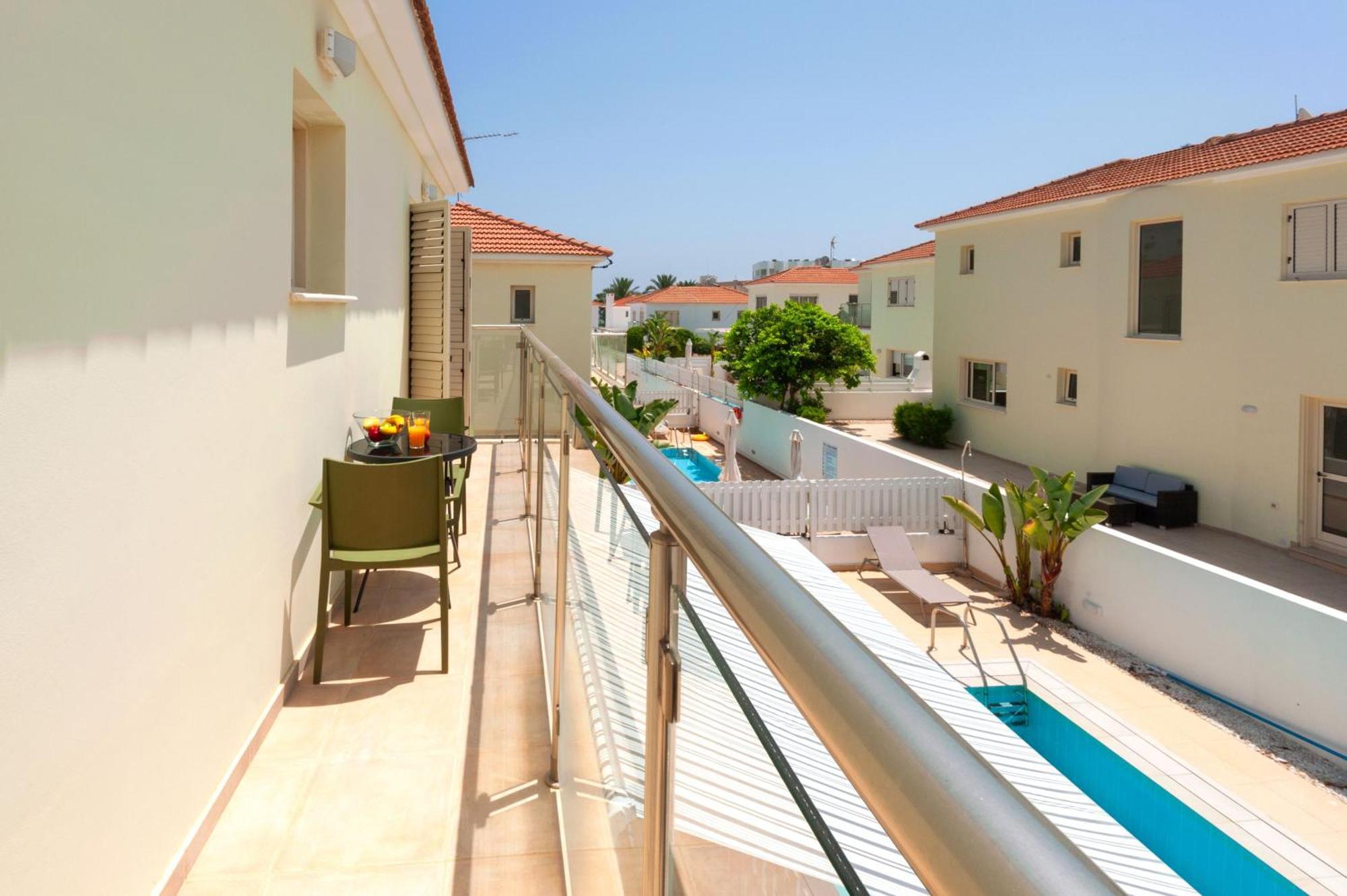 Aurora - 100m From Pernera Holiday home Protaras