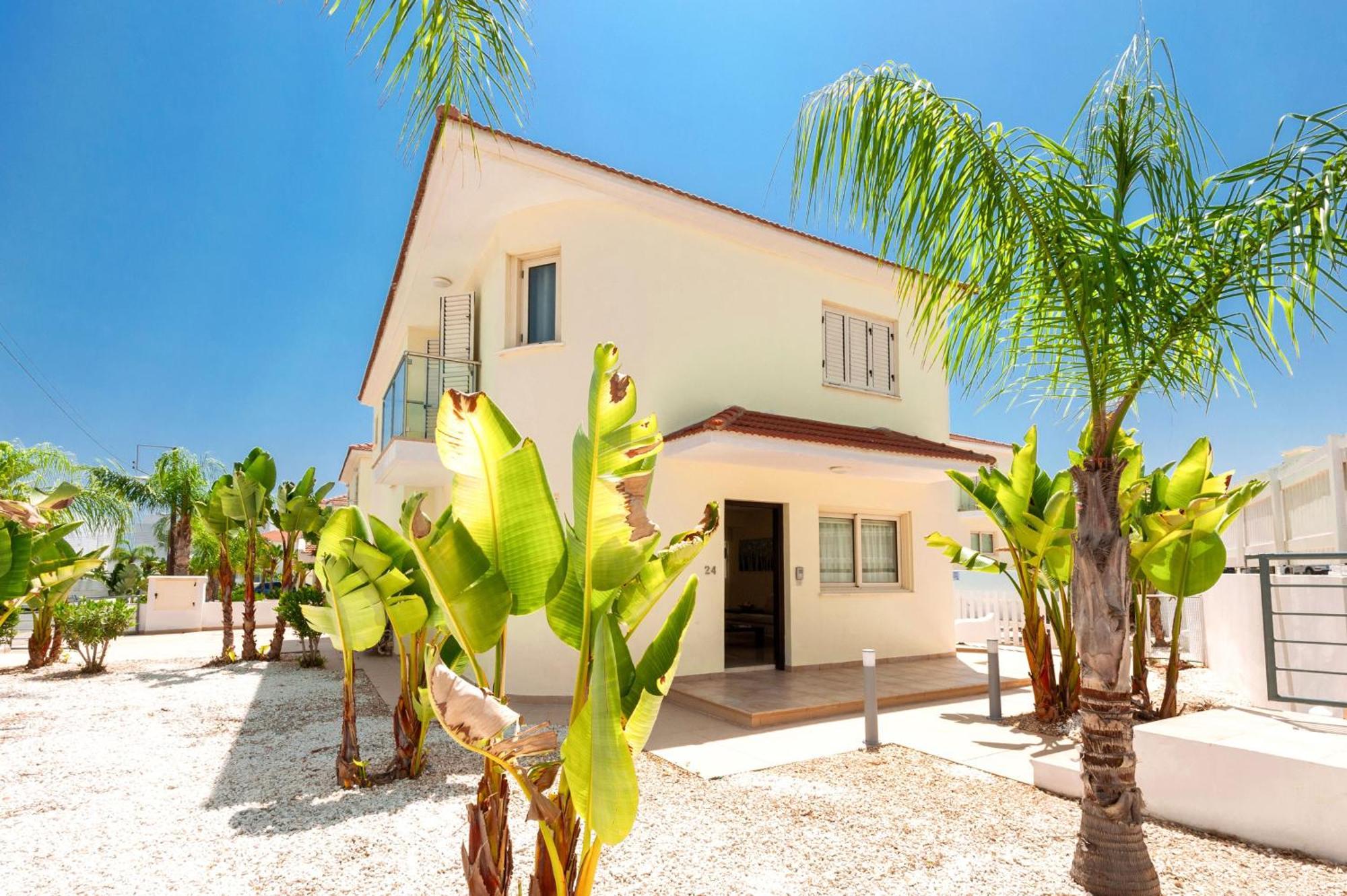 Aurora - 100m From Pernera Holiday home Protaras