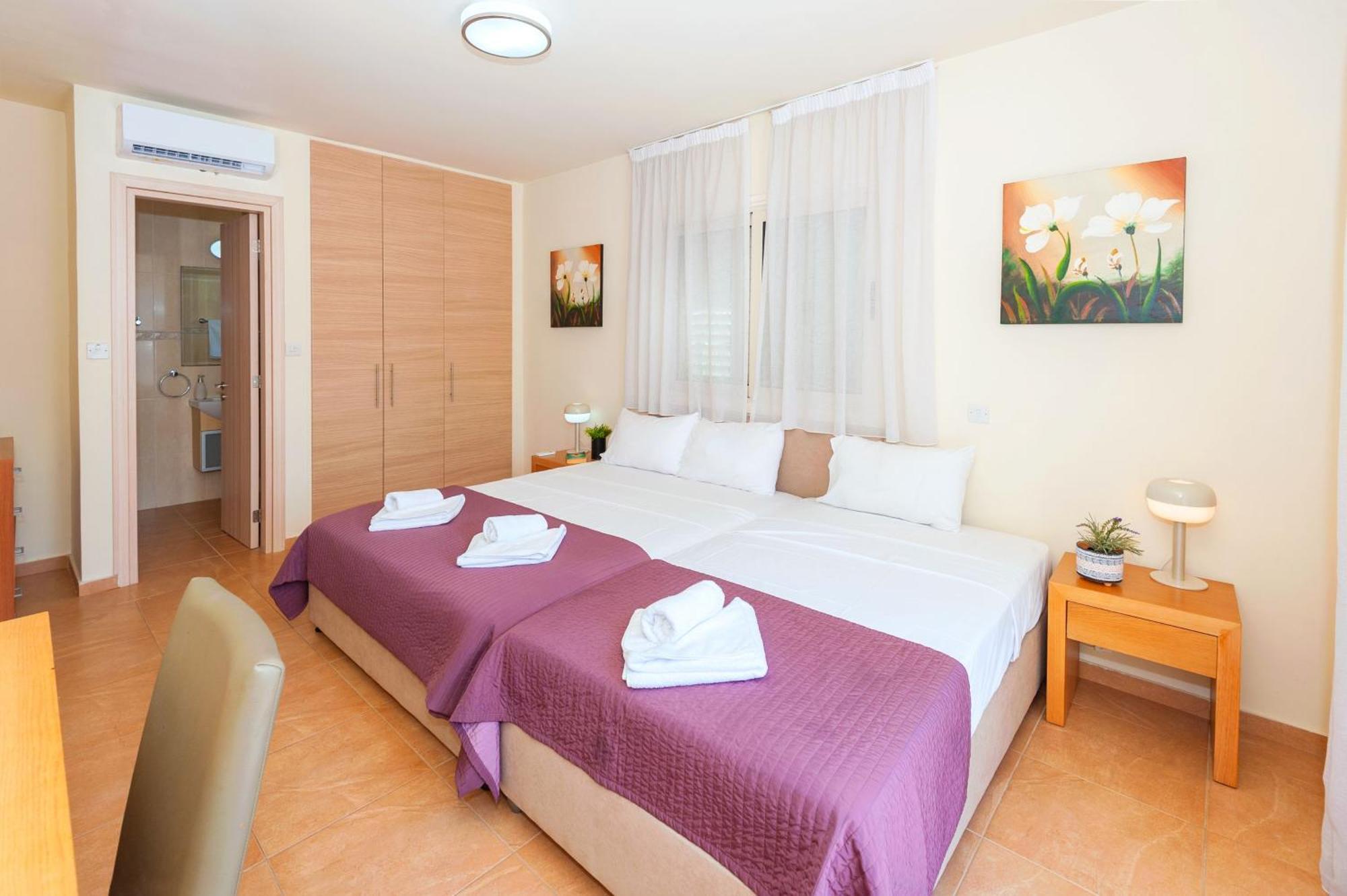 Aurora - 100m From Pernera Holiday home Protaras