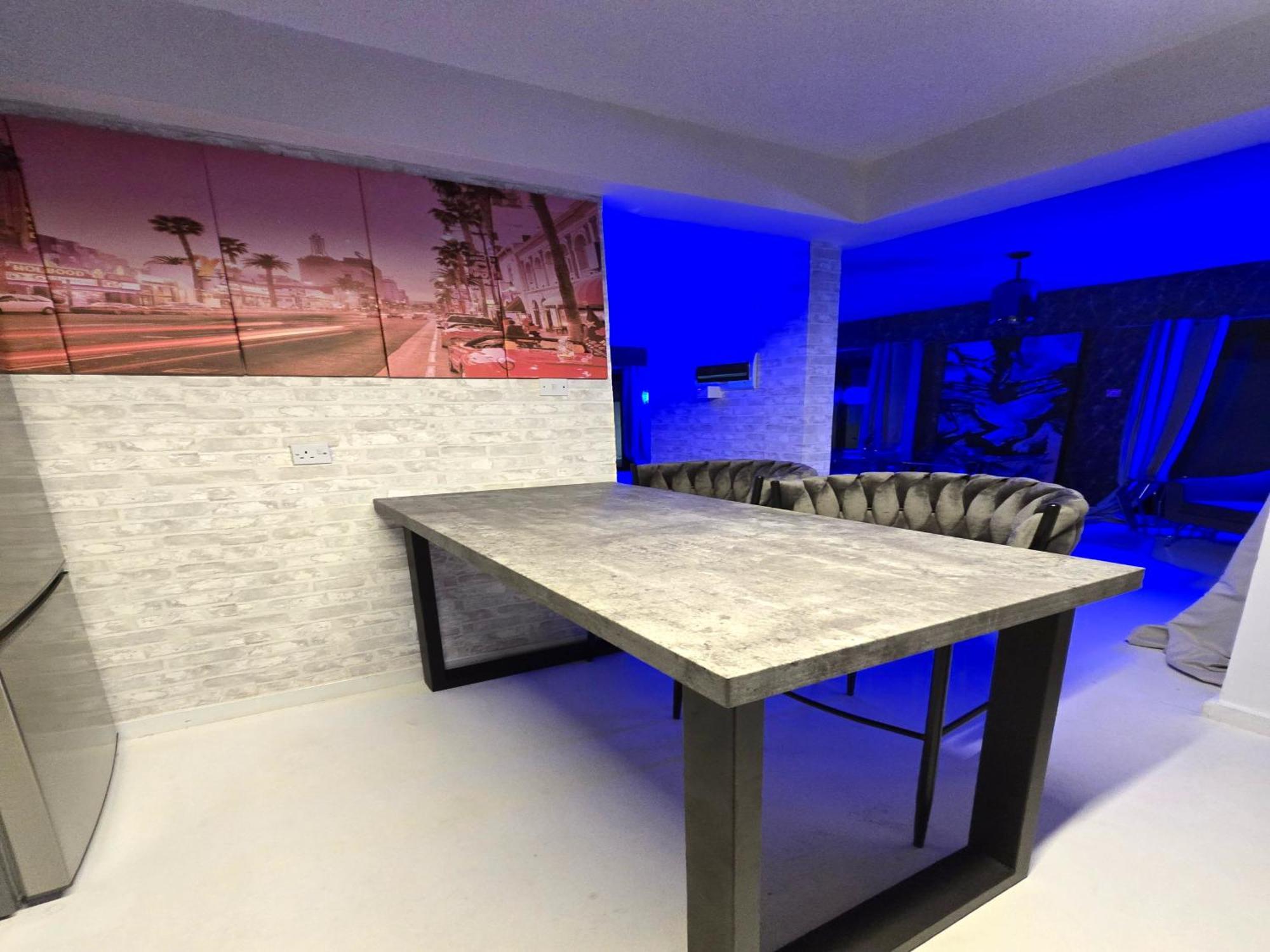 3 Bedroom Villa, Private Pool, Hot Tub * Protaras