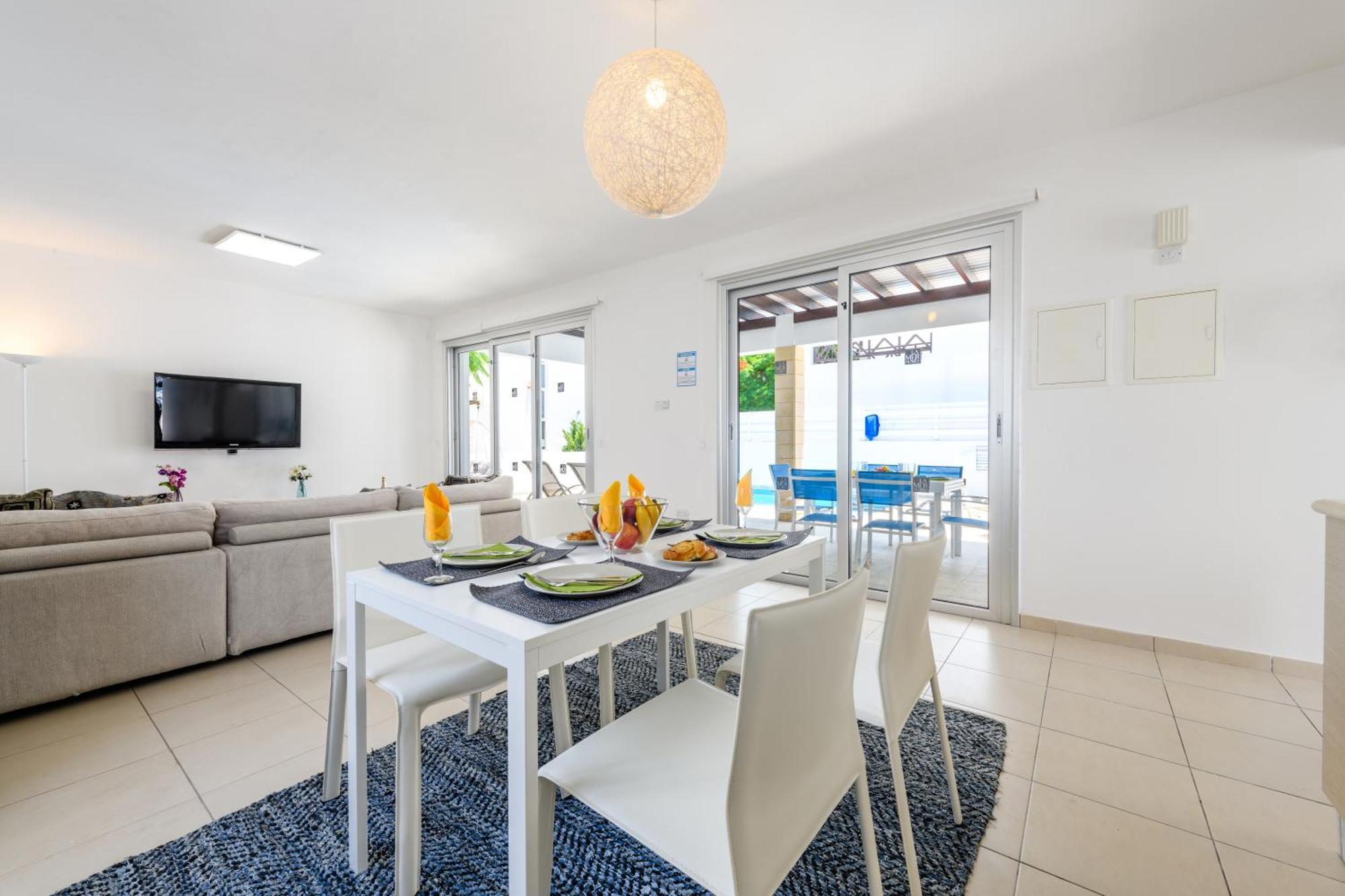 Villa Konnos Breeze