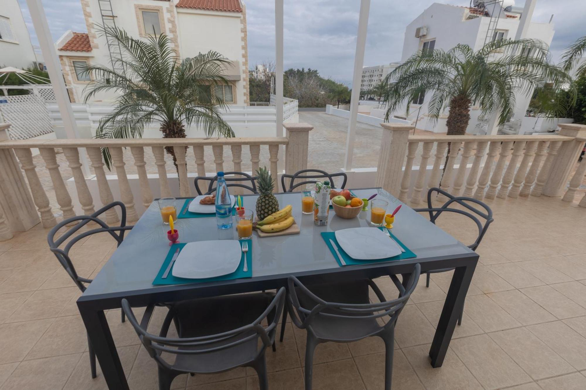 Villa Blue Crystal Seaview