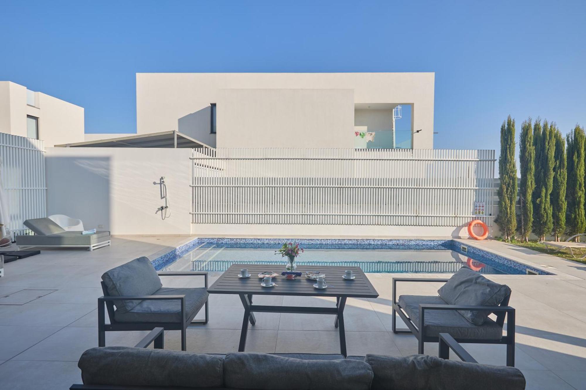Almaria Villa
